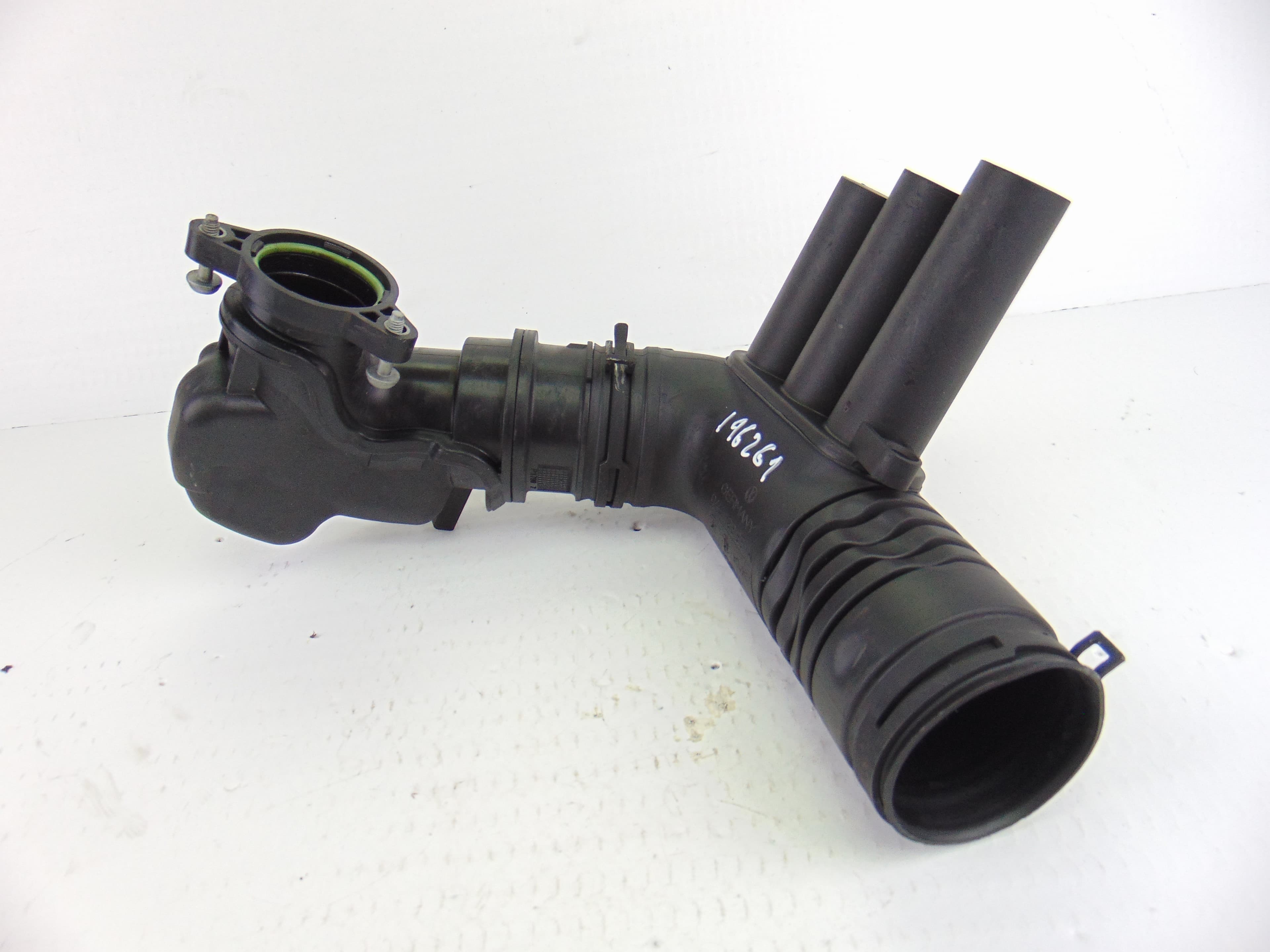 Tubo, 04E129651A usado 4