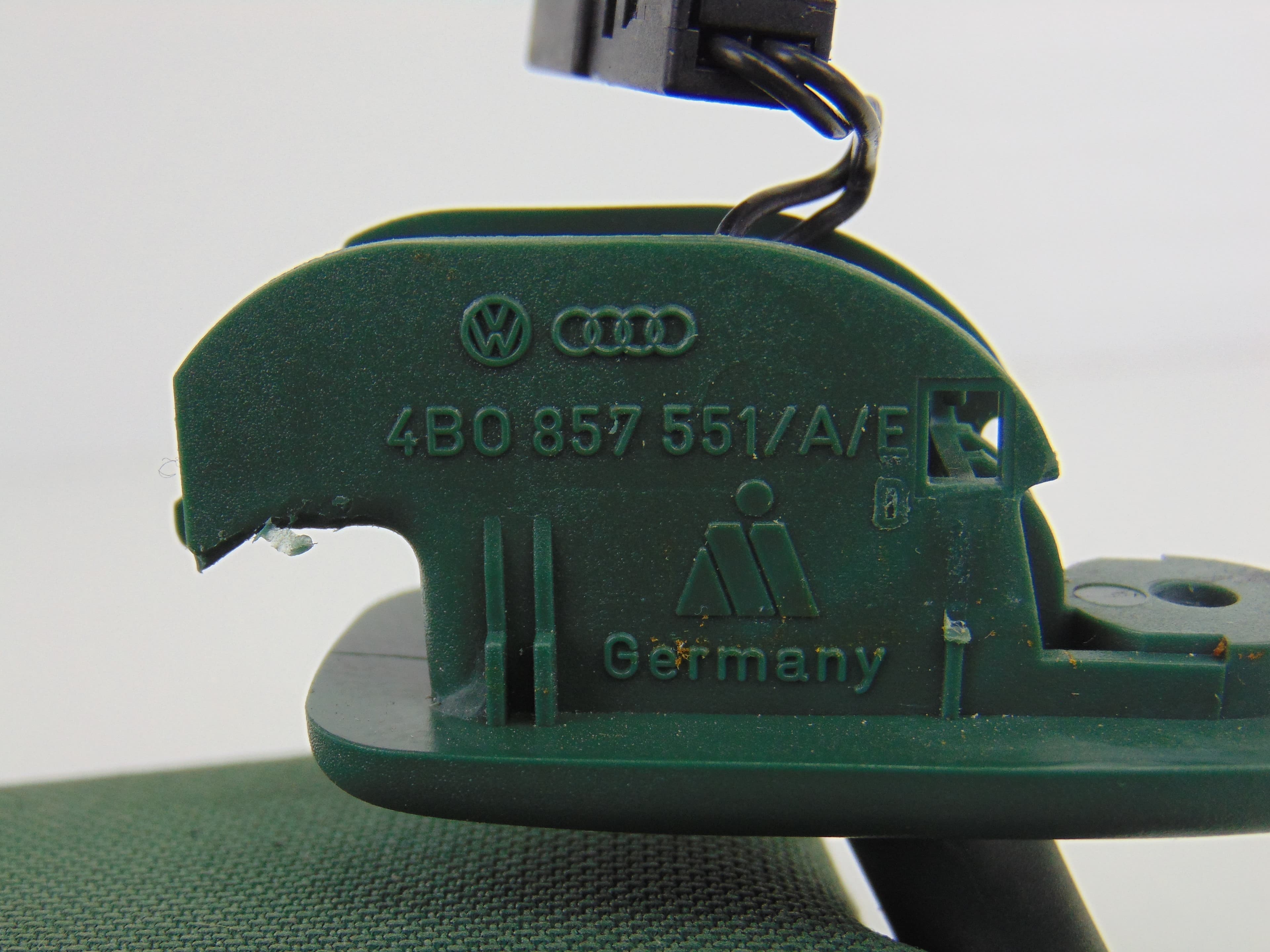 Parasol izquierdo, Audi A6 Avant (4B5) 3.0 2002, 4B0857551 usado 5