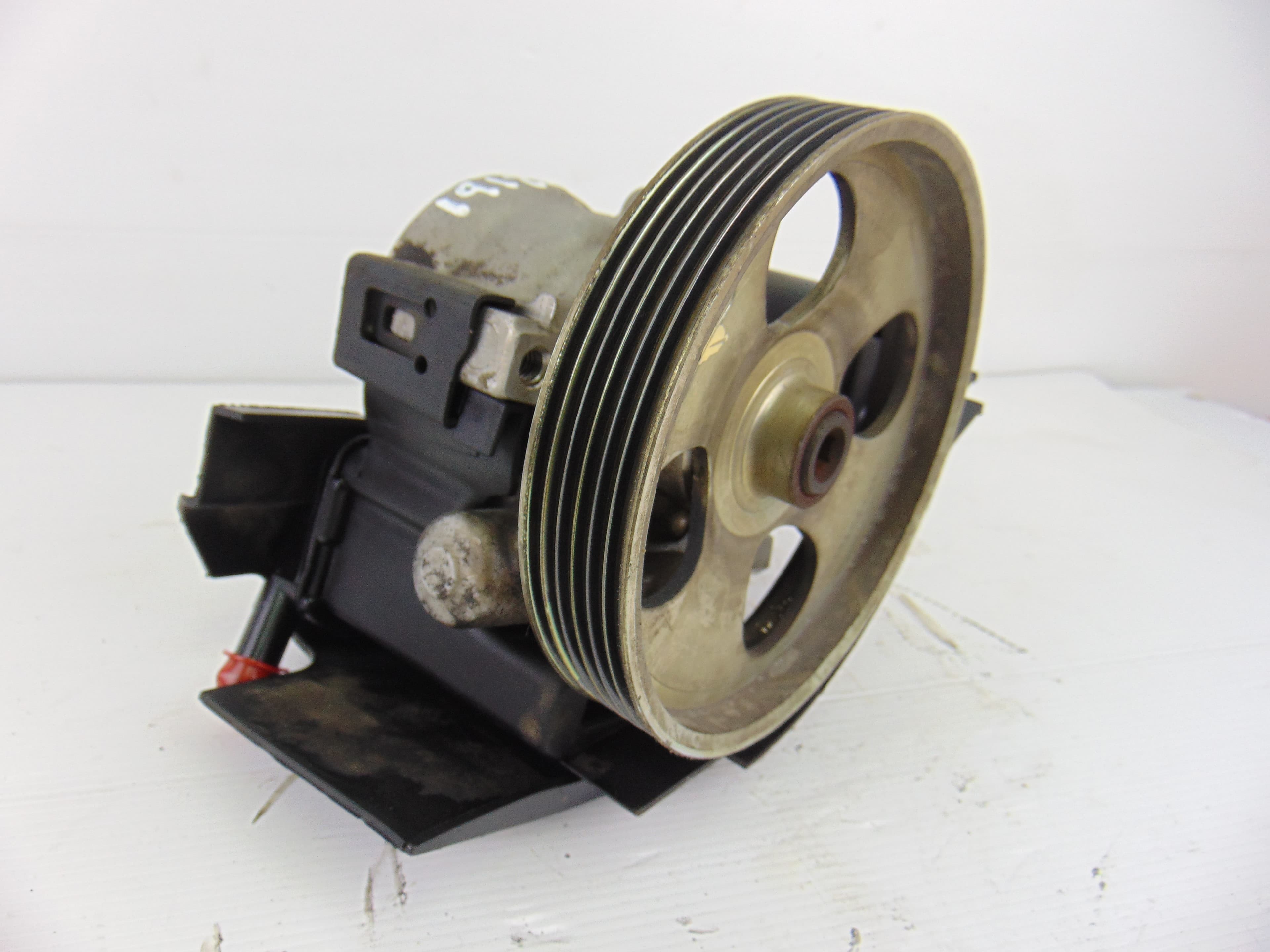 Bomba direccion, Peugeot 206 Xr 2002 usado 5