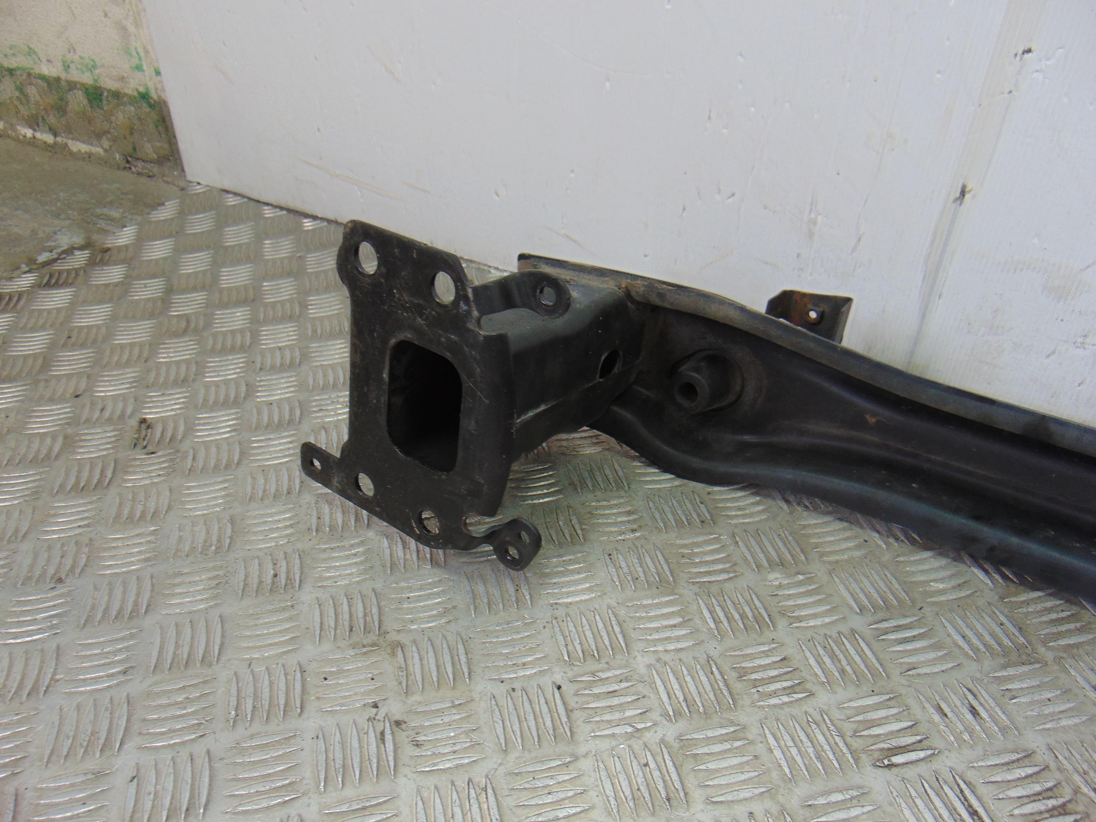 Refuerzo paragolpes delantero, Seat Leon (1P1) Reference 2006 usado 5