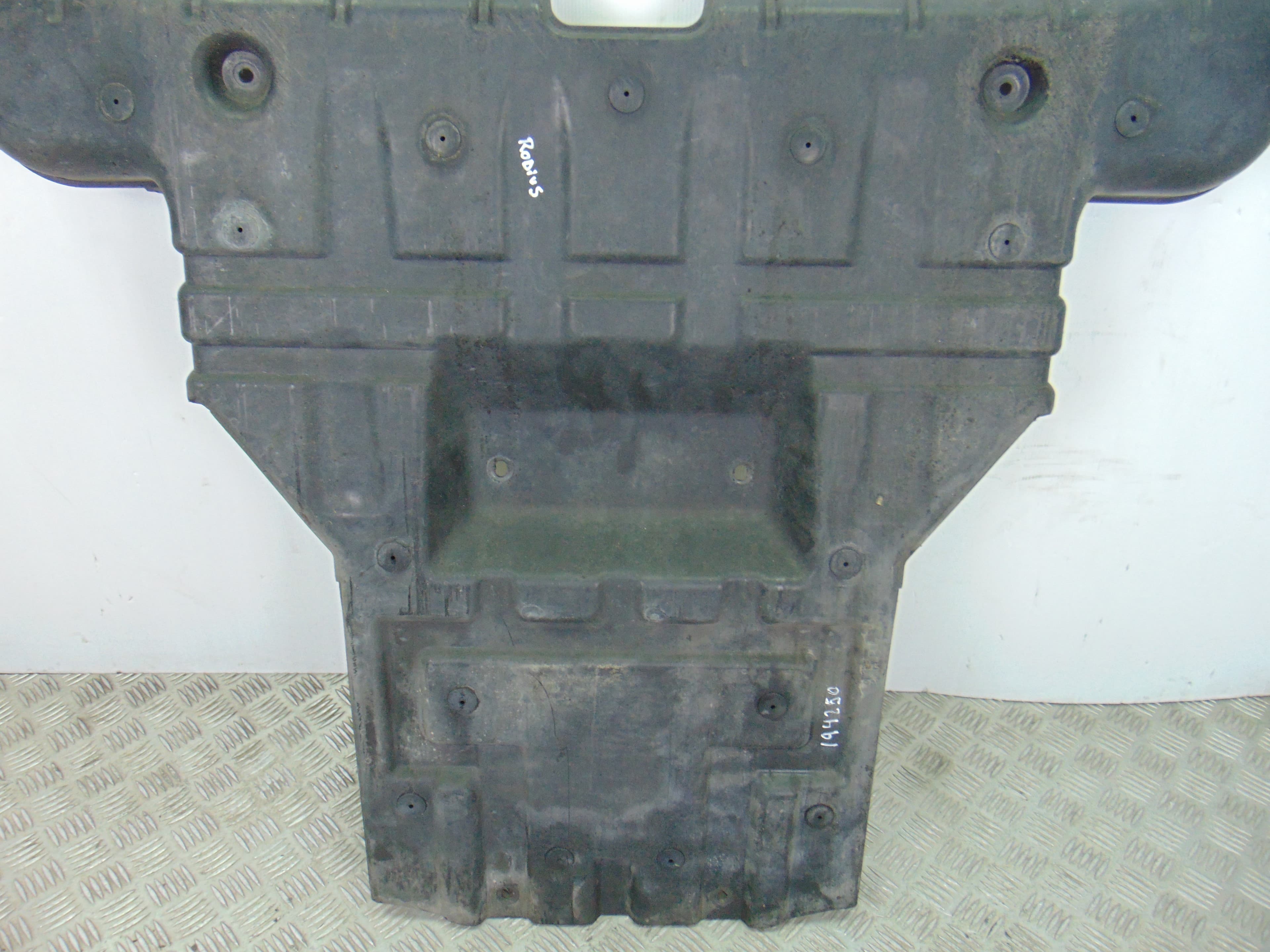 Cubrecarter, Ssangyong Rodius Xdi 2010, 24910-21000 usado 5