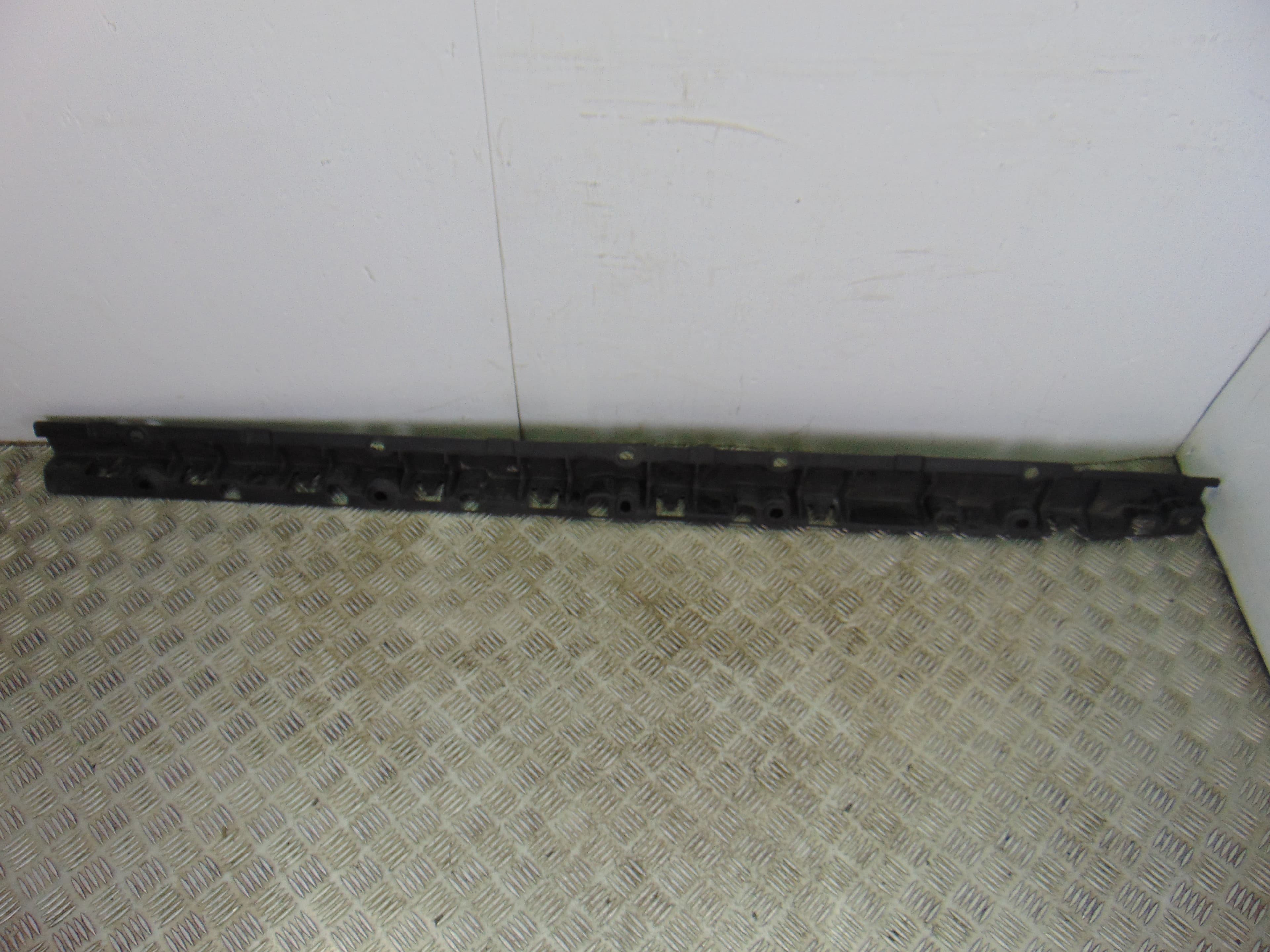 Faldon lateral, 7207195 usado 5