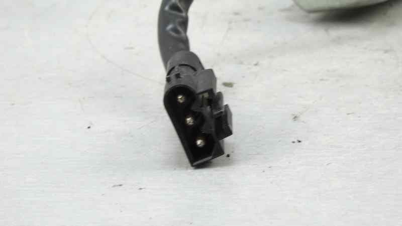 Cerradura maletero / porton usado 5