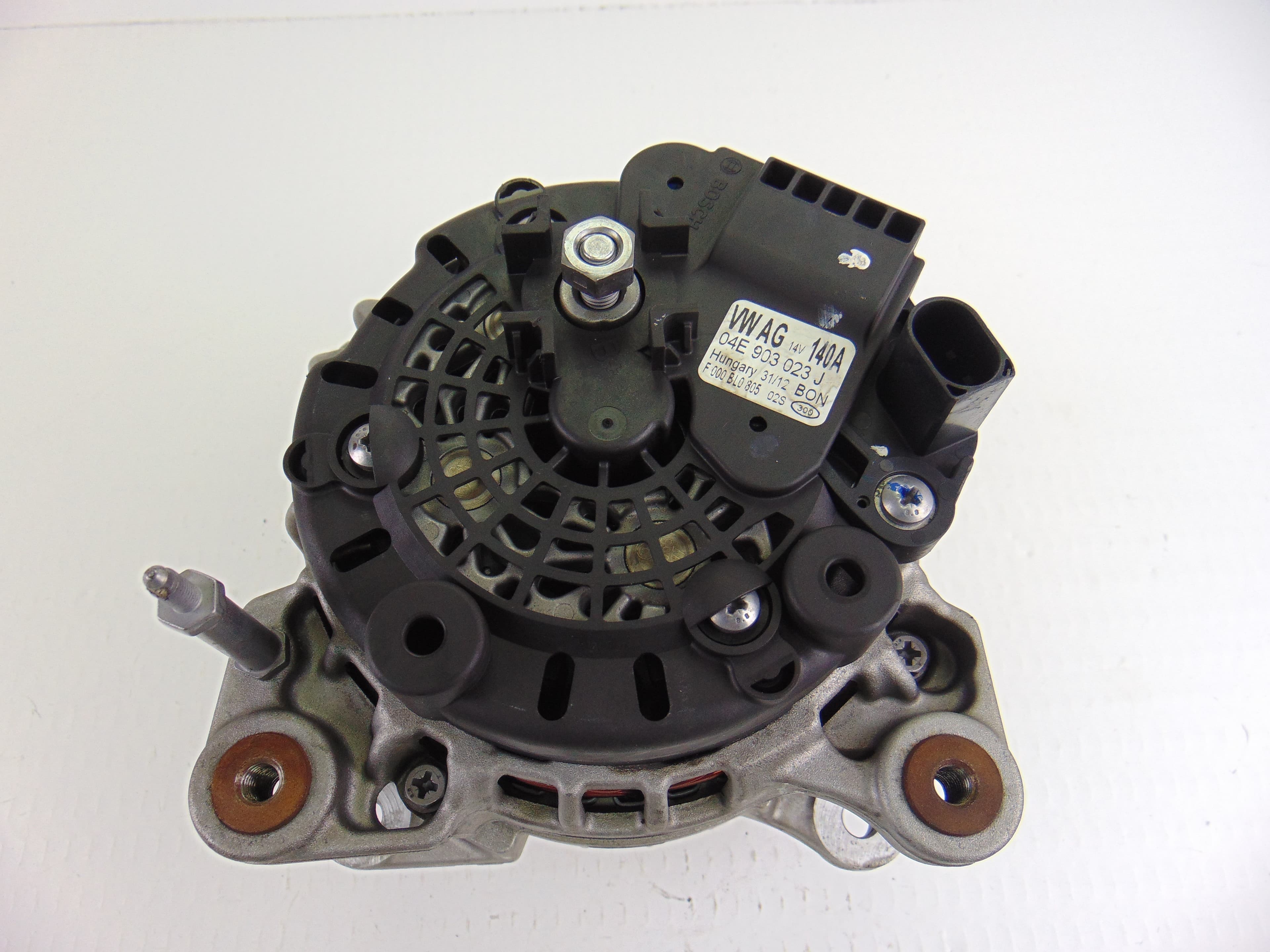 Alternador, 04E903023J usado 5