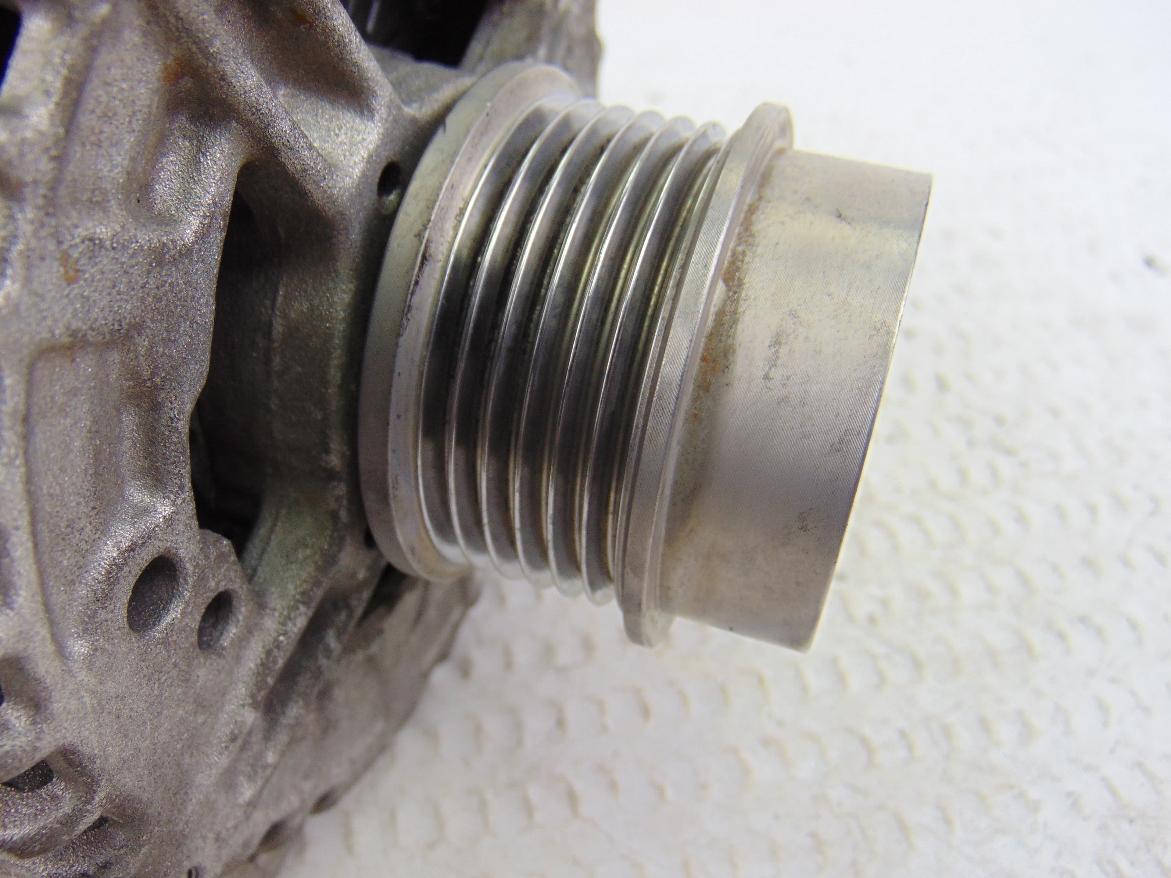 Alternador, Peugeot 407 Coupé Pack 2006 usado 5
