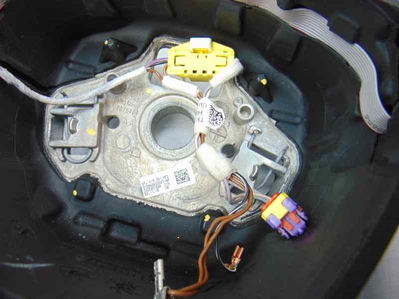 Volante, 5FJ419091MFQ usado 5