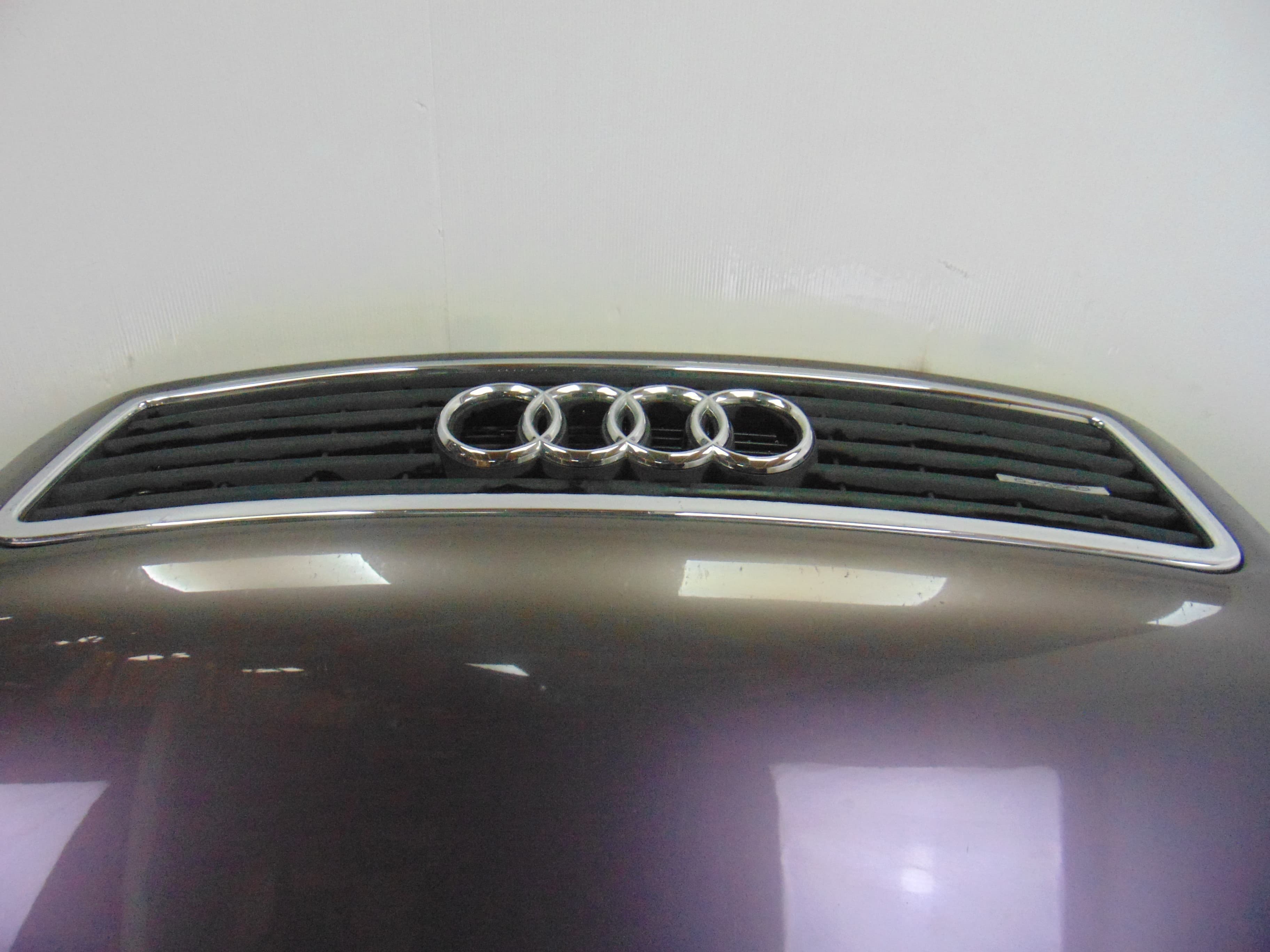 Capo, Audi A8 (D2) 2.5 TDI Quattro 2001 usado 5