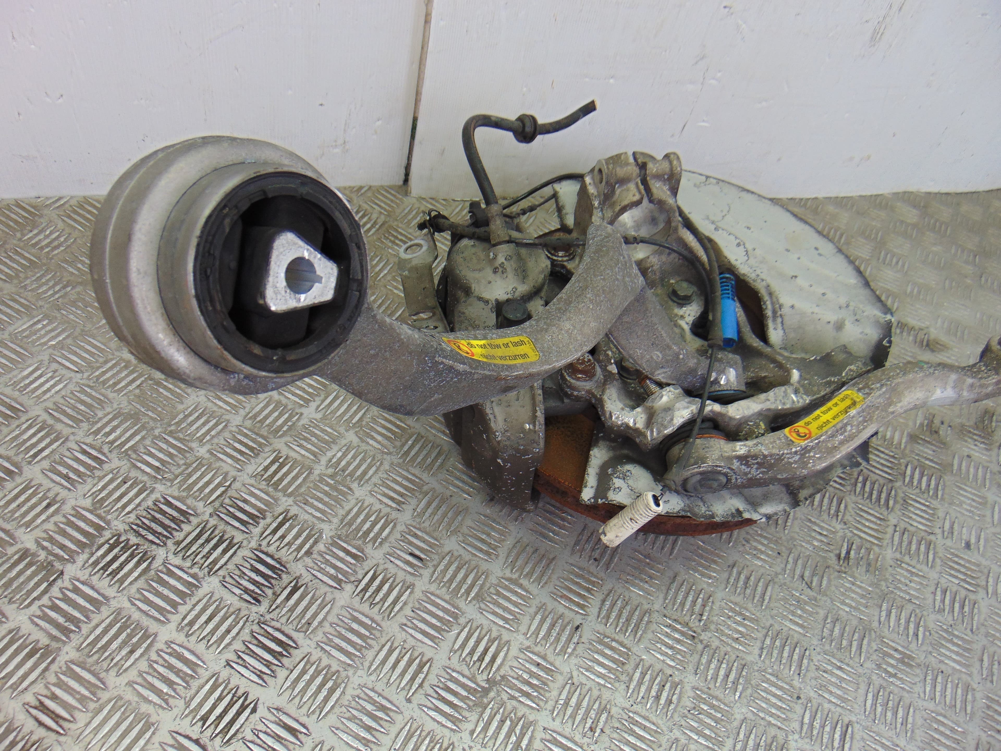 Mangueta delantera izquierda, BMW Serie 7 (E65/E66) 740d 2007 usado 5