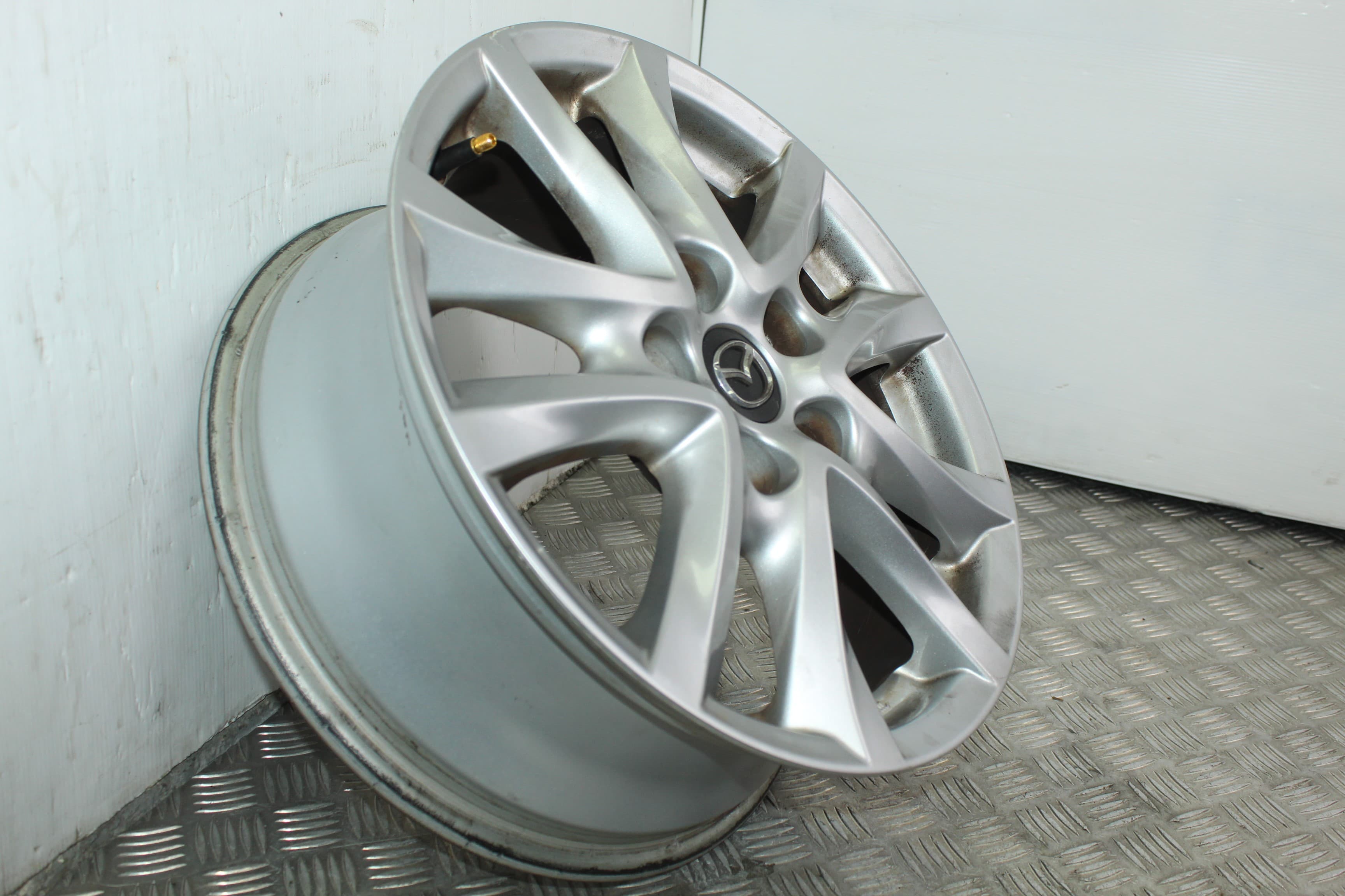 Llanta, Mazda 3 Berlina / Sedán (Bm/bn) Luxury 2014 usado 5