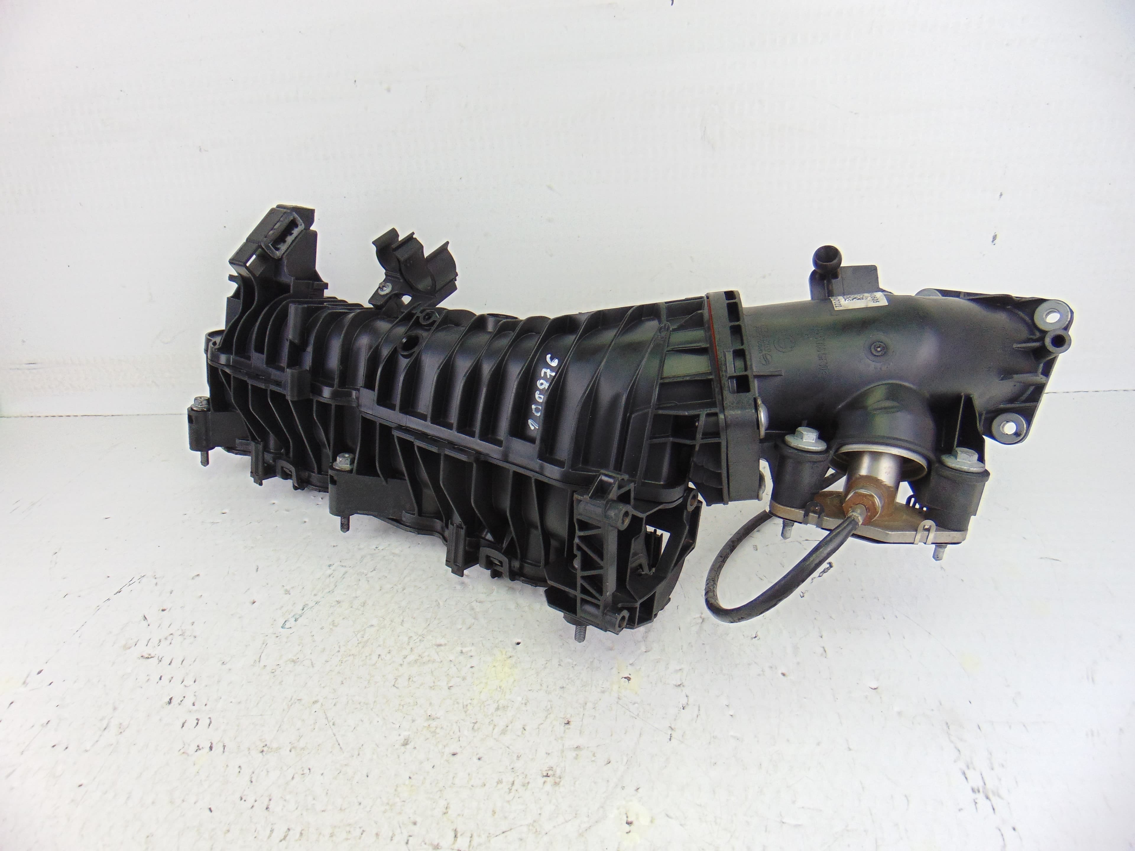 Colector admision, BMW Serie 3 Touring (F31) 318d 2014, 8506406 usado 5