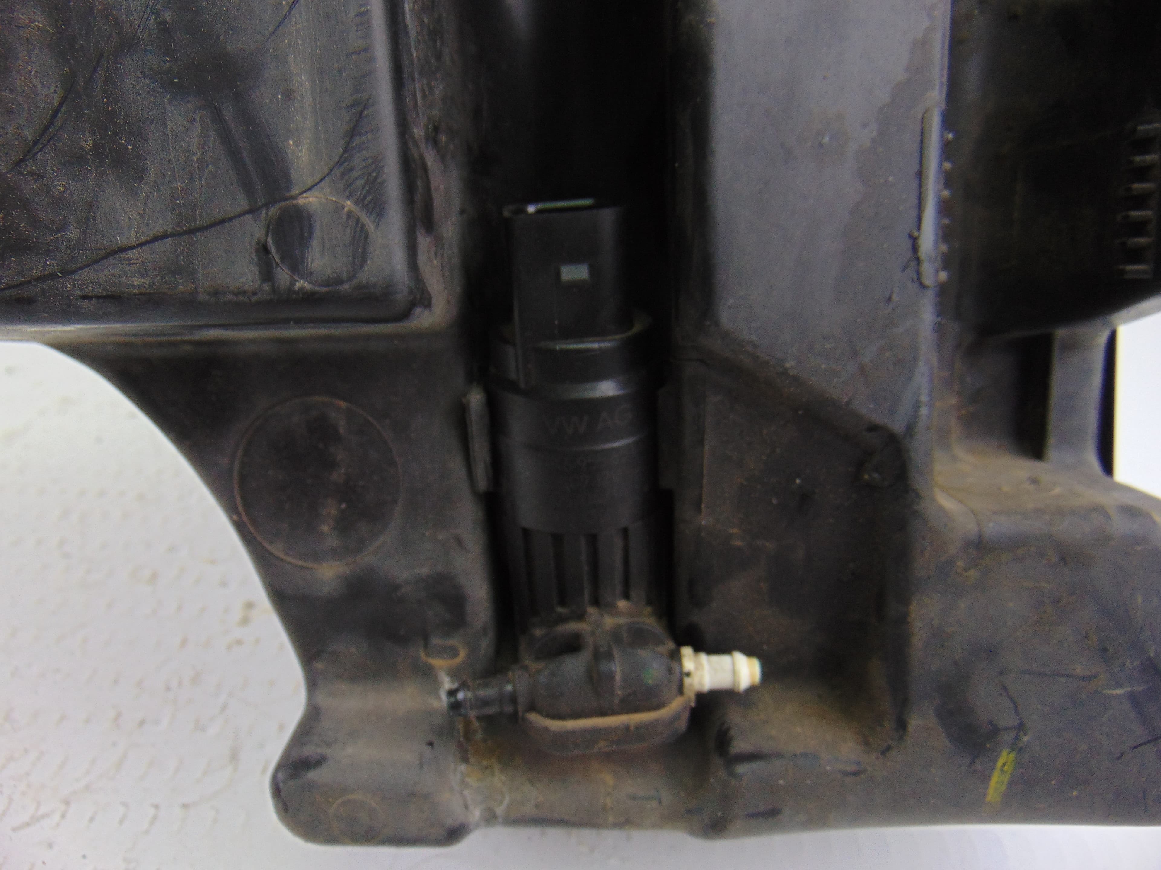 Deposito limpia, Seat Toledo (KG3) Reference 2014, 6R0955453 usado 5