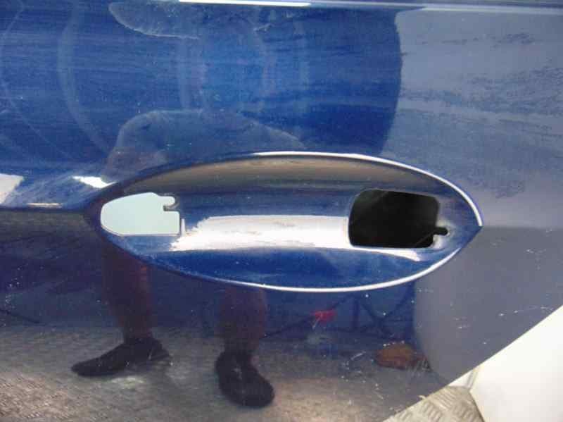 Puerta trasera izquierda usado 5