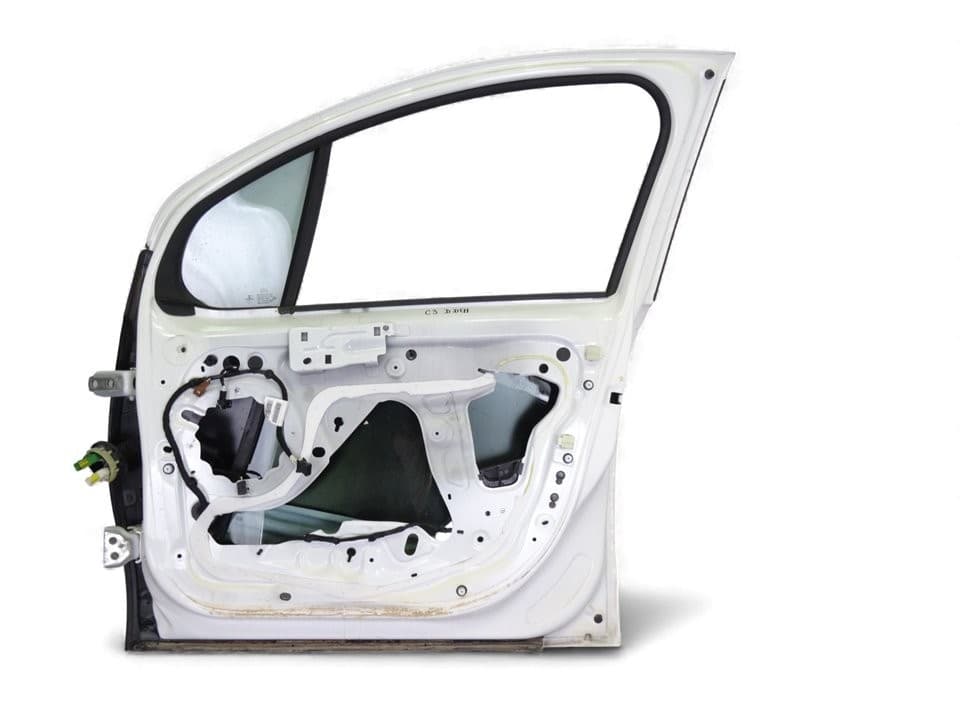 Puerta delantera derecha, Citroen C3 Live Edition 2016 usado 5