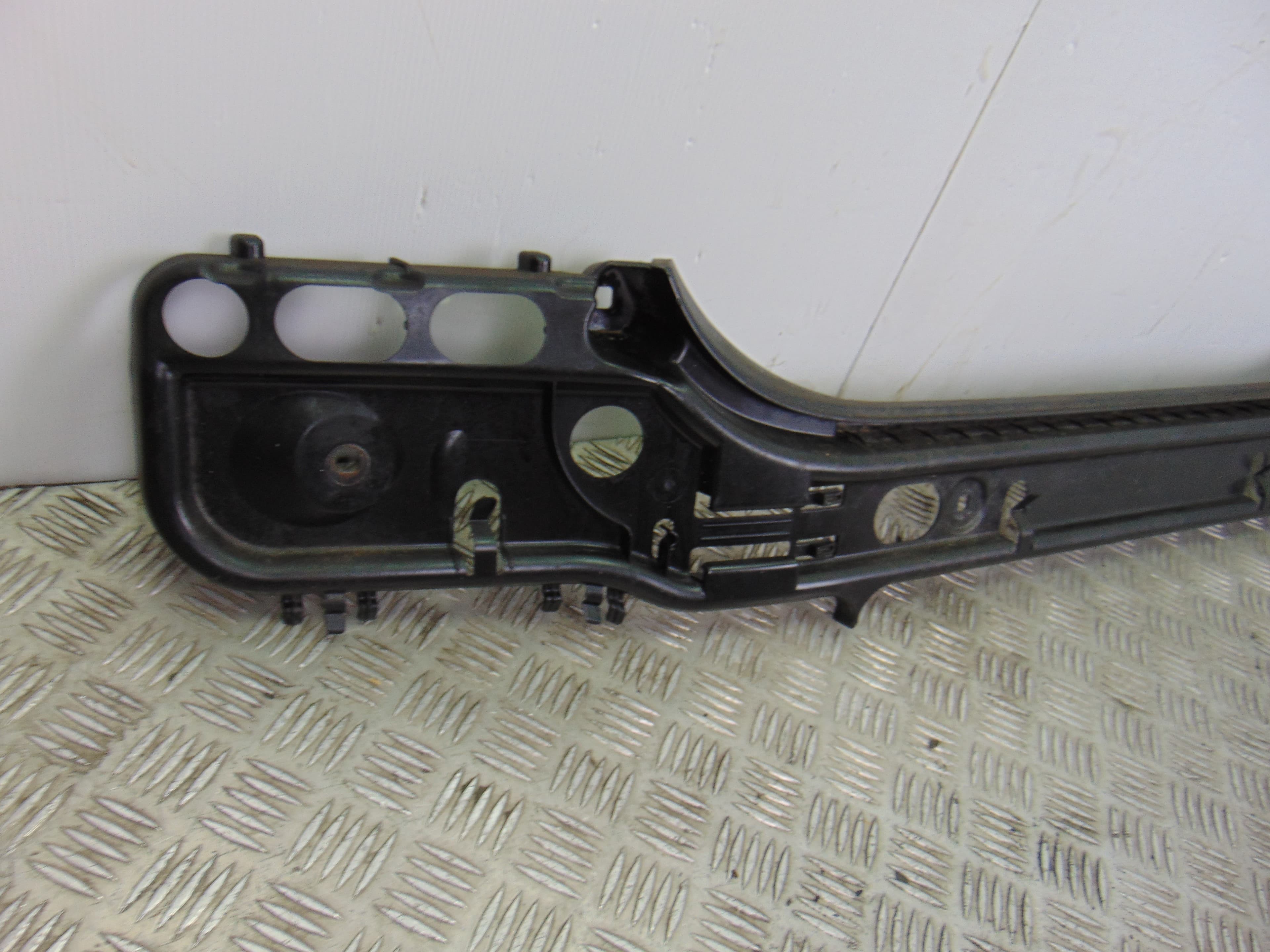 Molduras traseras, BMW Serie 5 Berlina (E60) 520d 2007, 7056343 usado 5