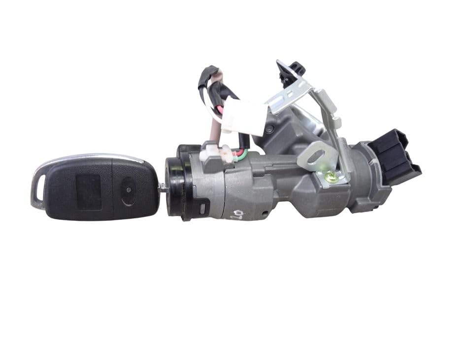 Antirrobo / llave contacto, Hyundai I20 (Pb) City S 2013 usado 5