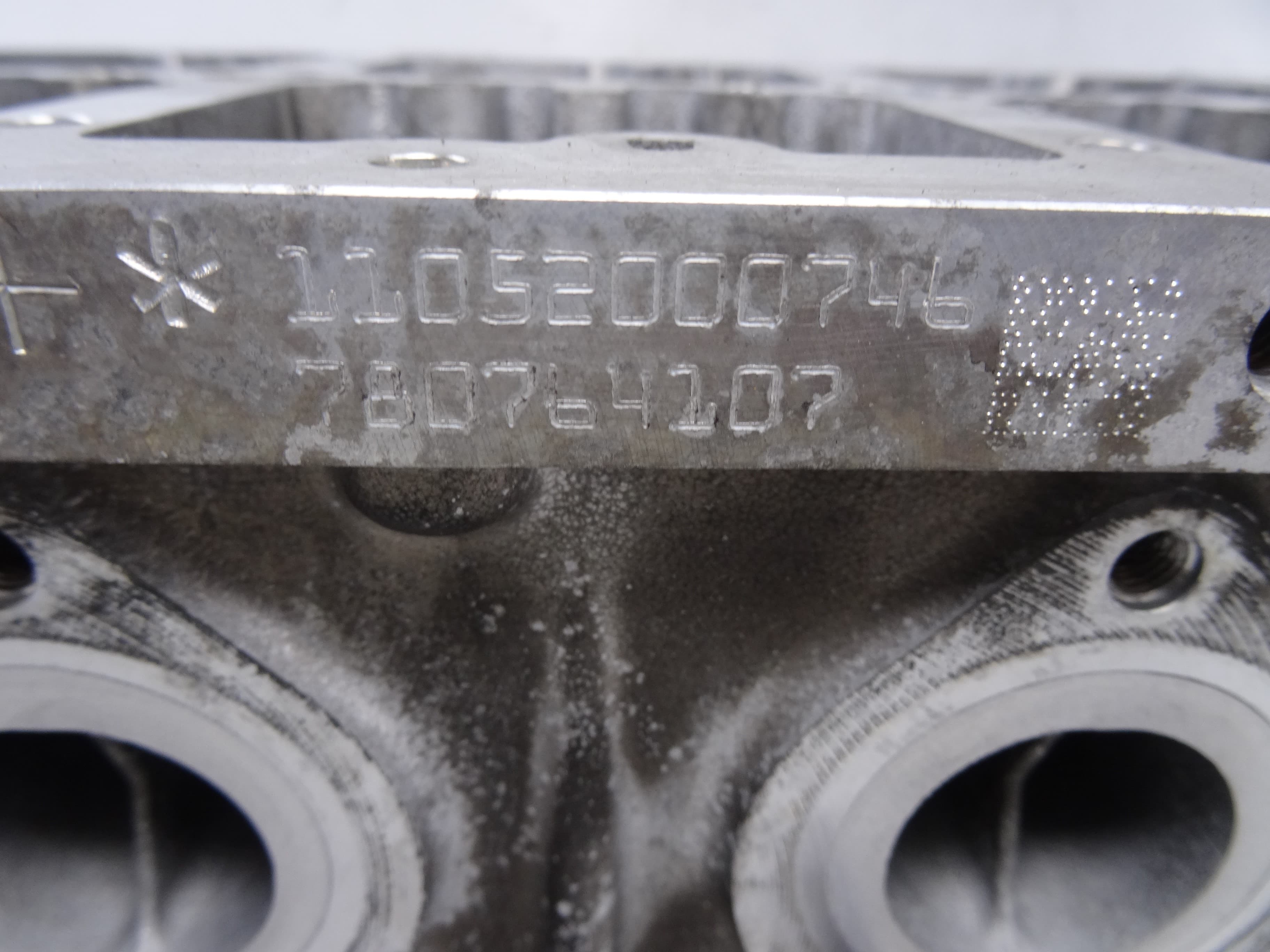 Culata, BMW Serie 7 (F01/F02) 740d xDrive 2011 usado 5