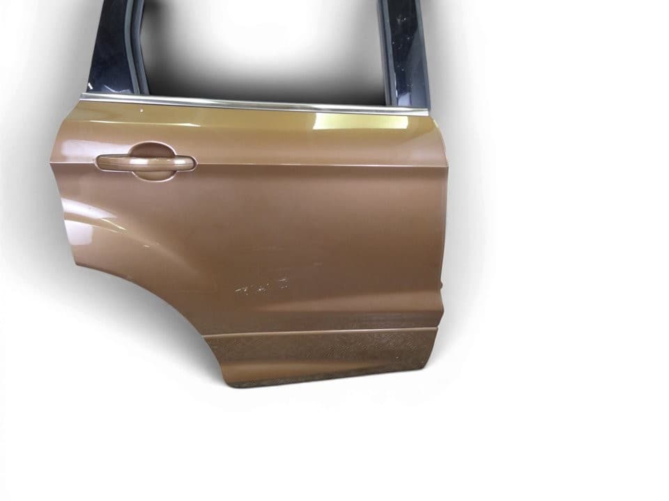 Puerta trasera derecha, Ford Kuga (Cbs) Titanium 2013 usado 5