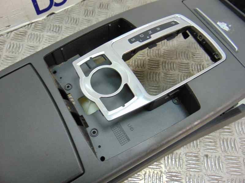 Apoyabrazos central, Audi A6 Avant (4F5) 2.7 TDI 2005 usado 6