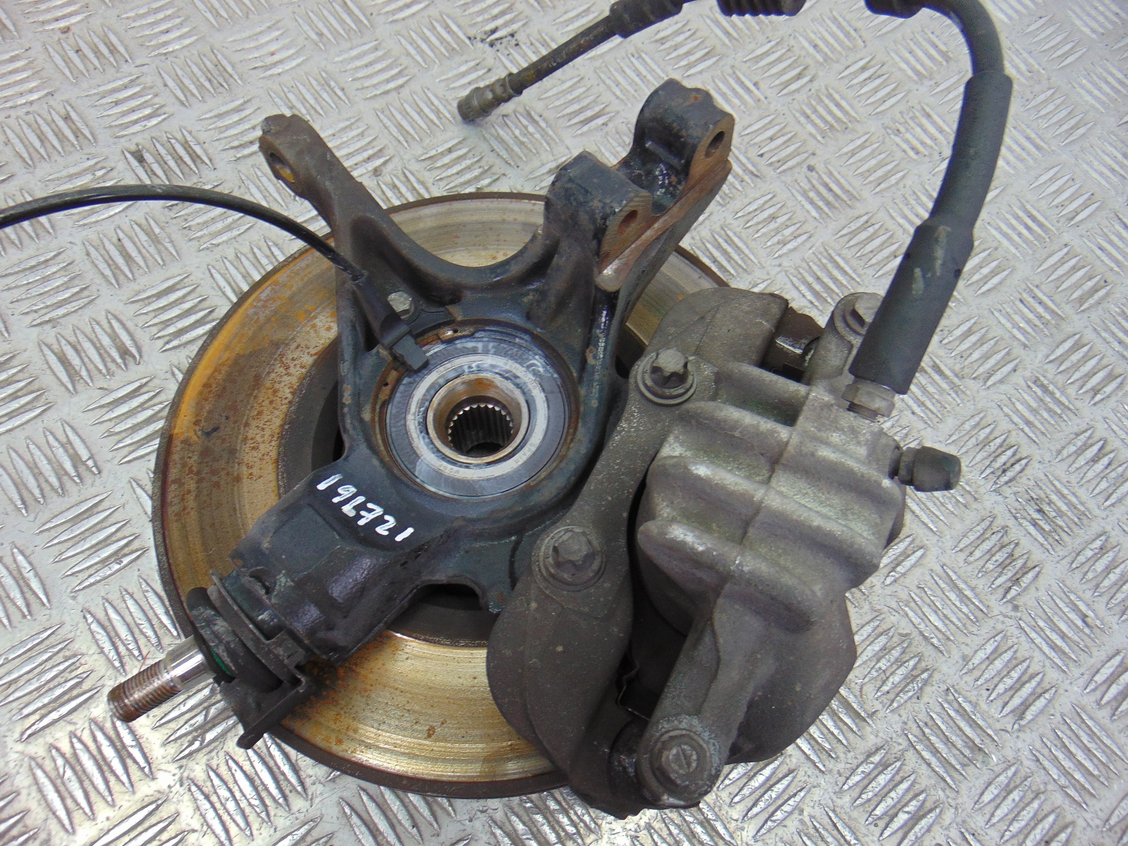 Mangueta delantera izquierda, Peugeot 308 Premium 2009 usado 6