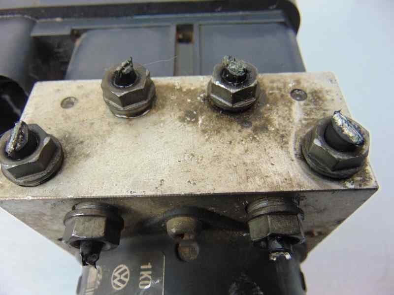 ABS, Volkswagen Golf V (1K1)(10.2003) Highline 2005, 1K0907379K usado 6