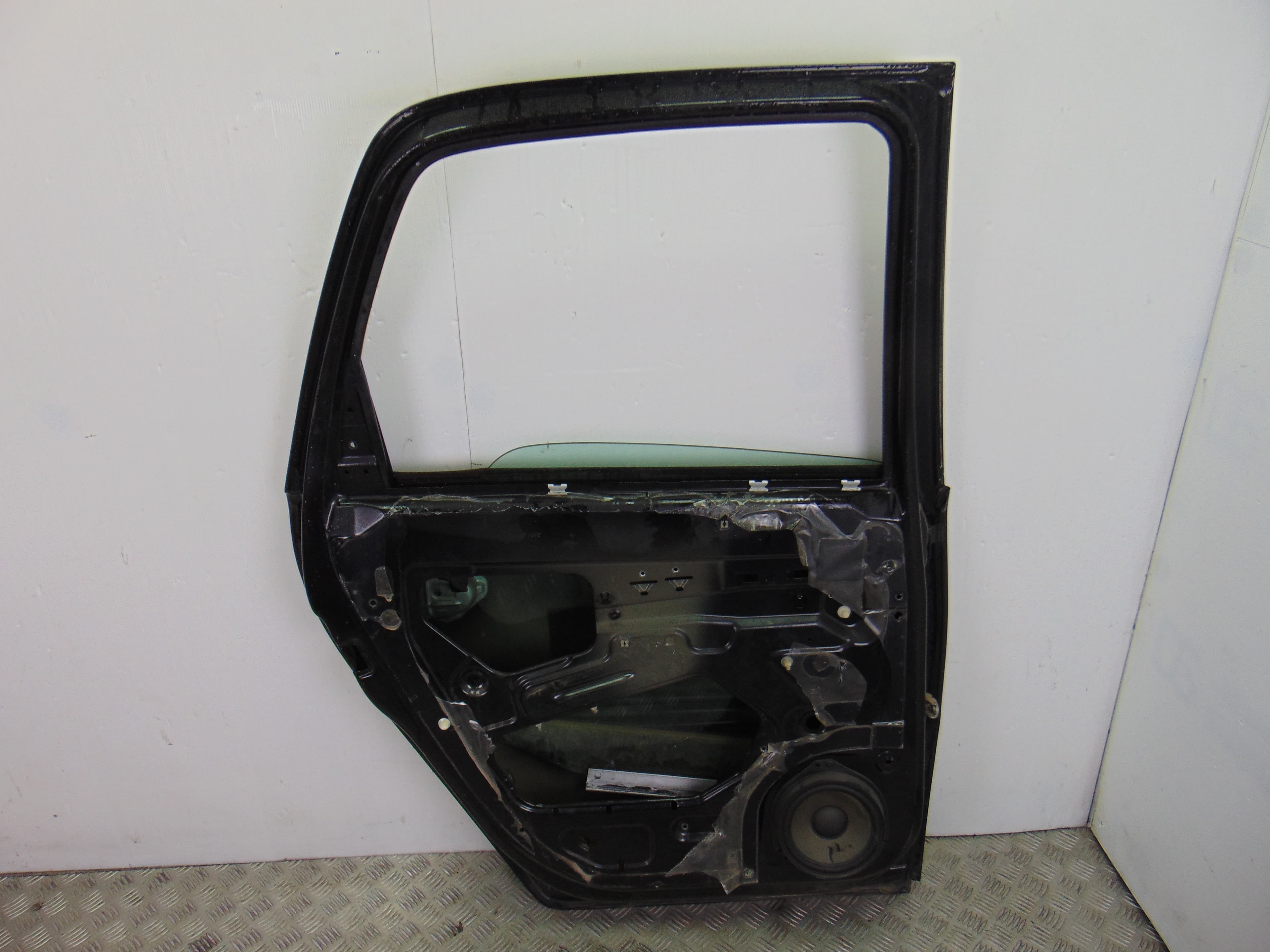 Puerta trasera izquierda, Opel Meriva Enjoy 2006 usado 6