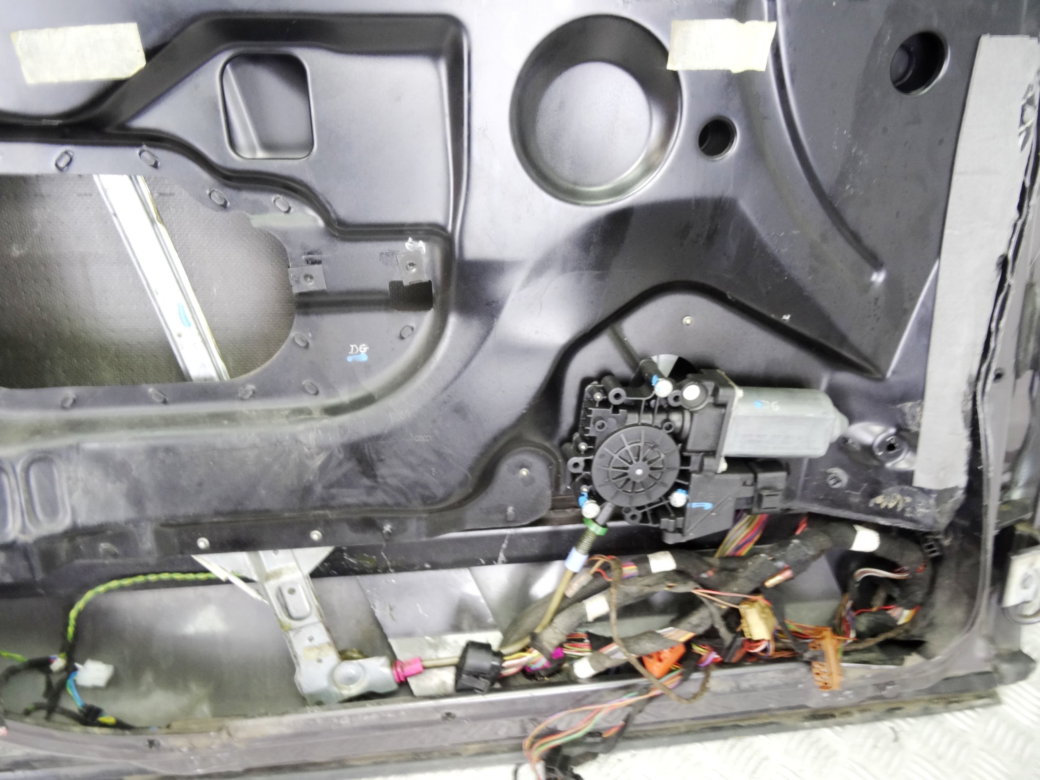 Puerta delantera izquierda, Audi A8 (D2) 2.5 TDI Quattro 2001 usado 6