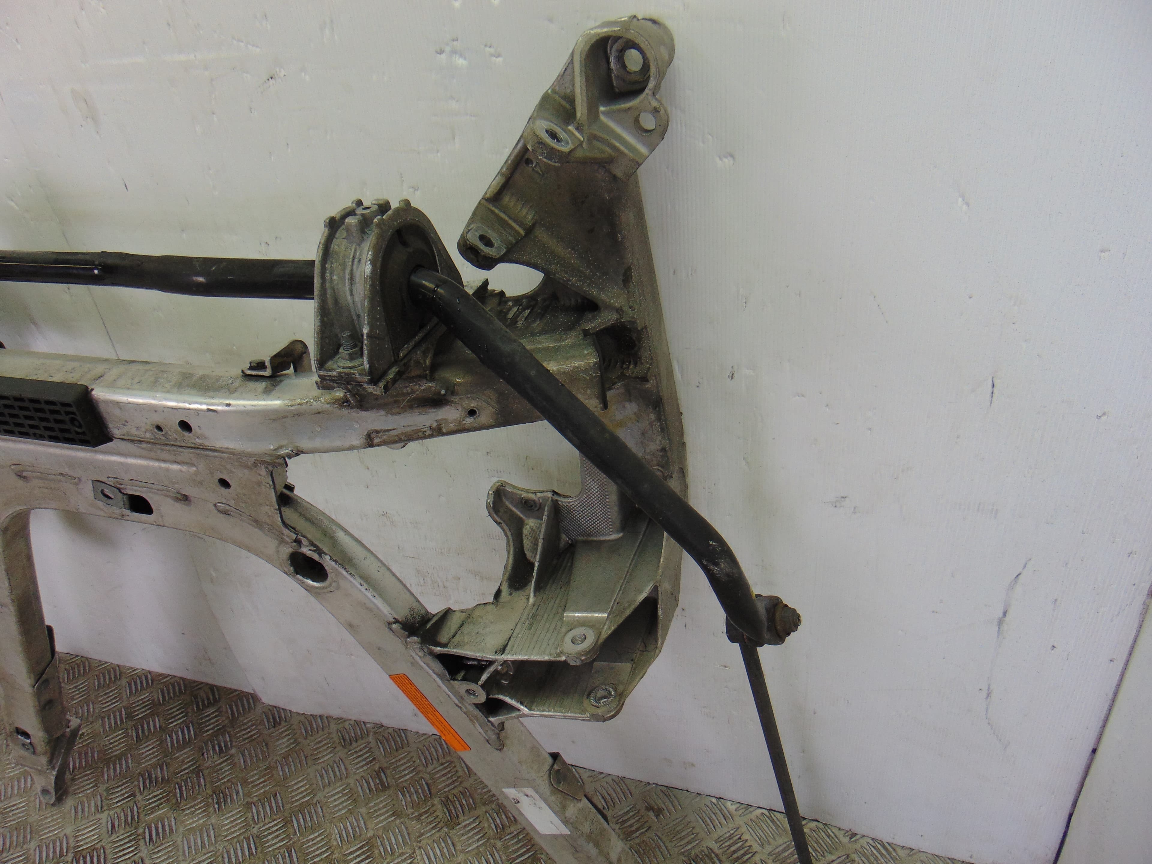 Puente delantero, BMW Serie 7 (E65/E66) 740d 2007 usado 6