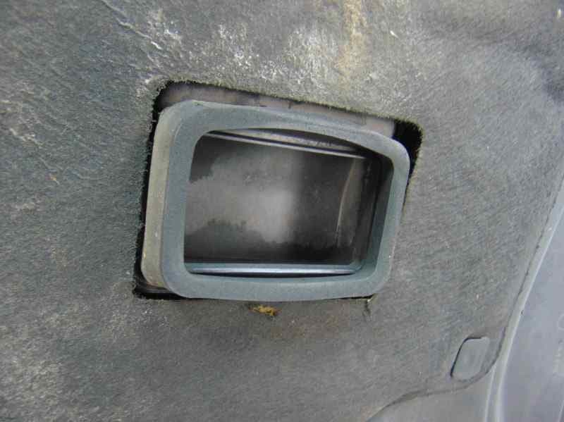 Capo, Volvo S40 Berlina 1.6 D Kinetic 2006 usado 6