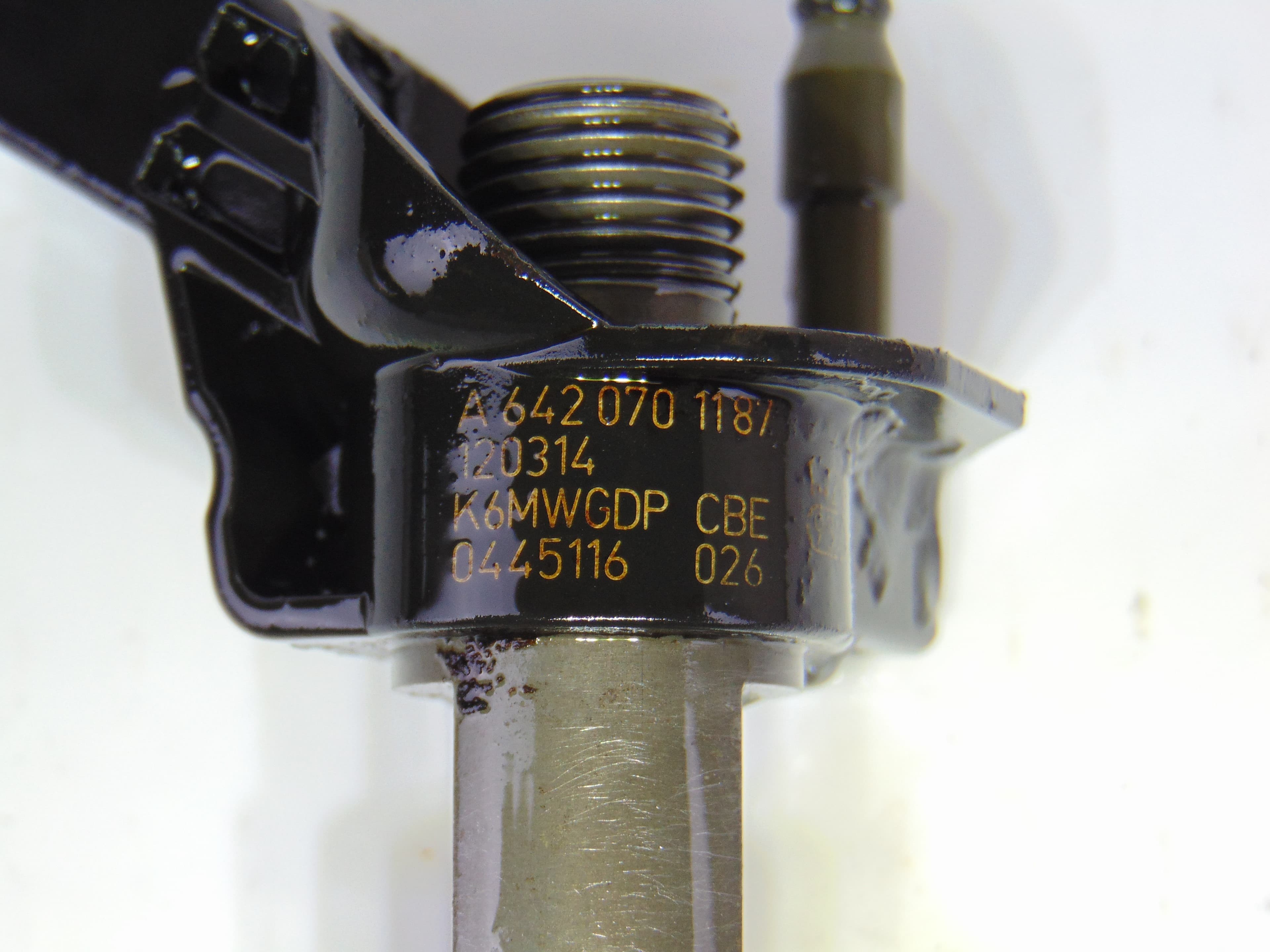 Inyector, A6420701187 usado 6