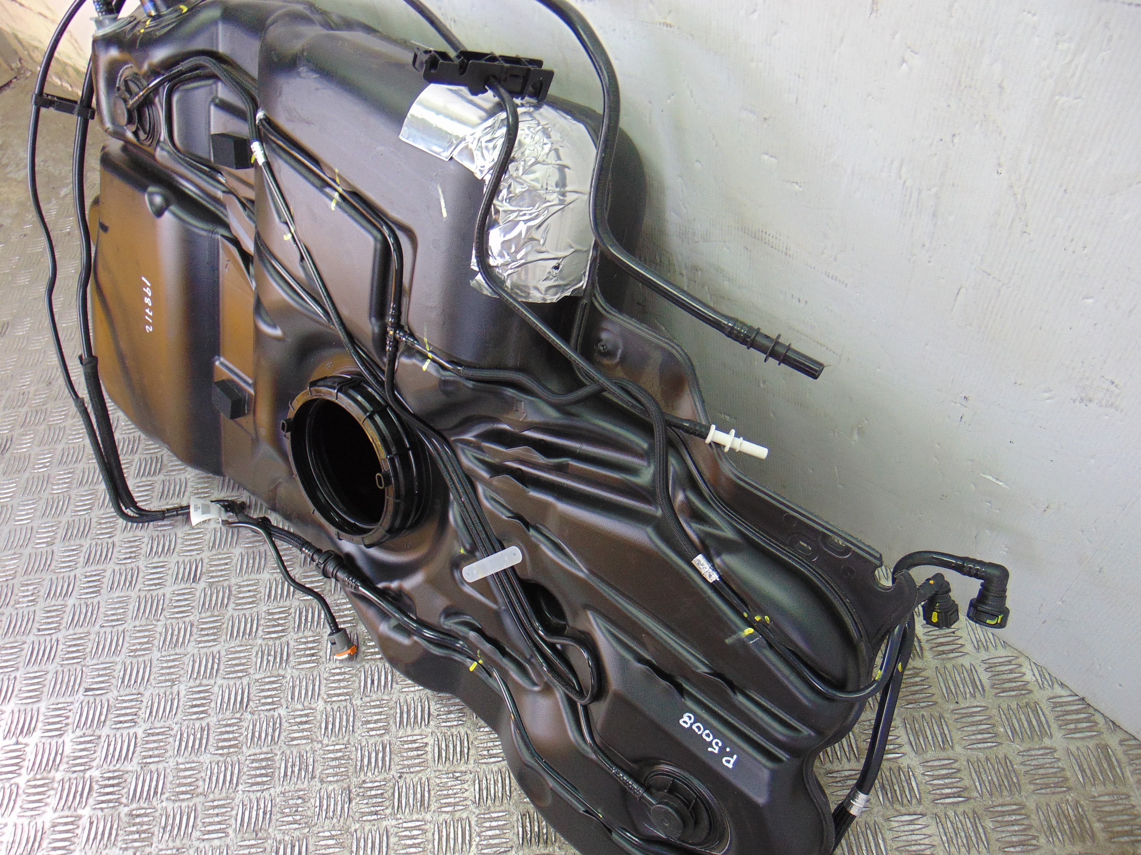 Deposito combustible, Peugeot 5008 Active 2017, 9813793580 nuevo 6