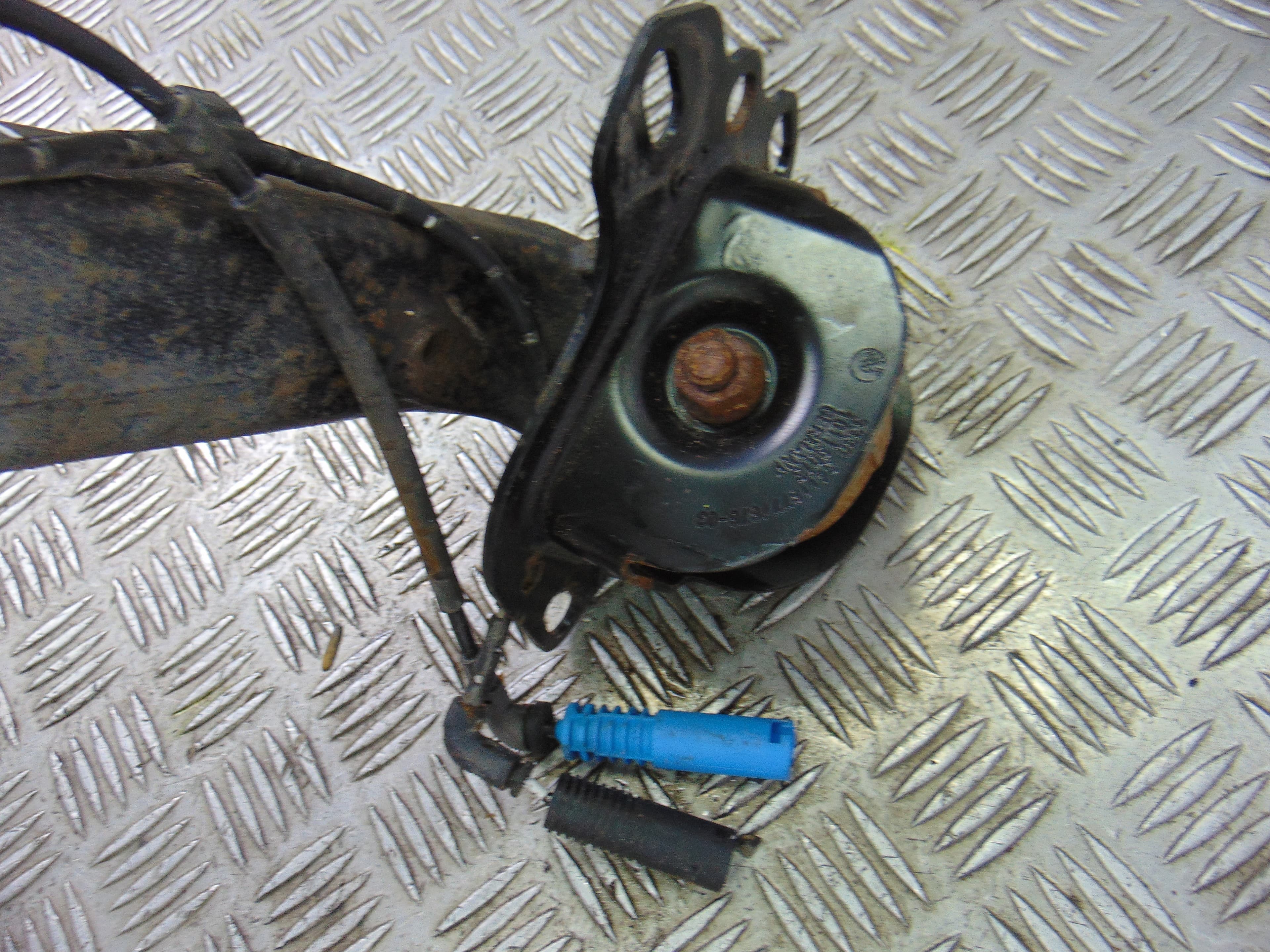 Mangueta trasera derecha, BMW Serie X3 (E83) 2.0d 2005 usado 6