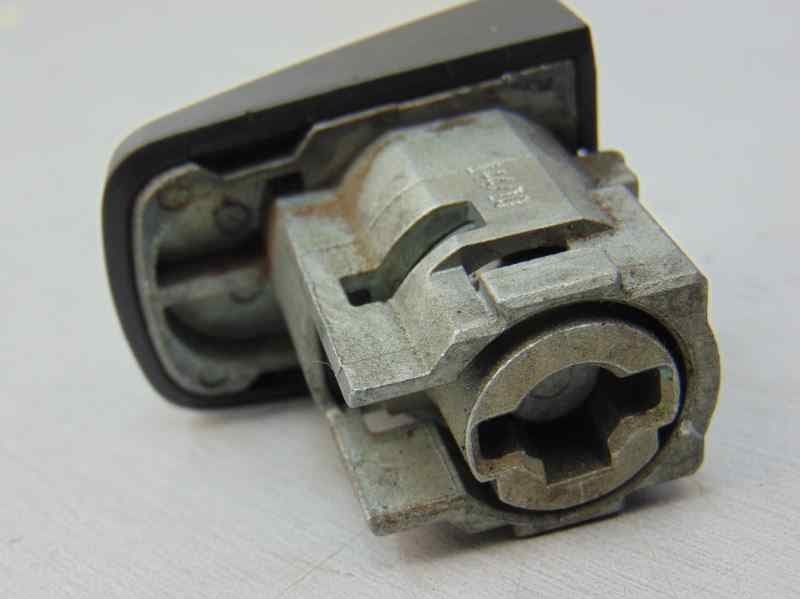 Antirrobo / llave contacto, Opel Corsa D Cosmo 2010 usado 6