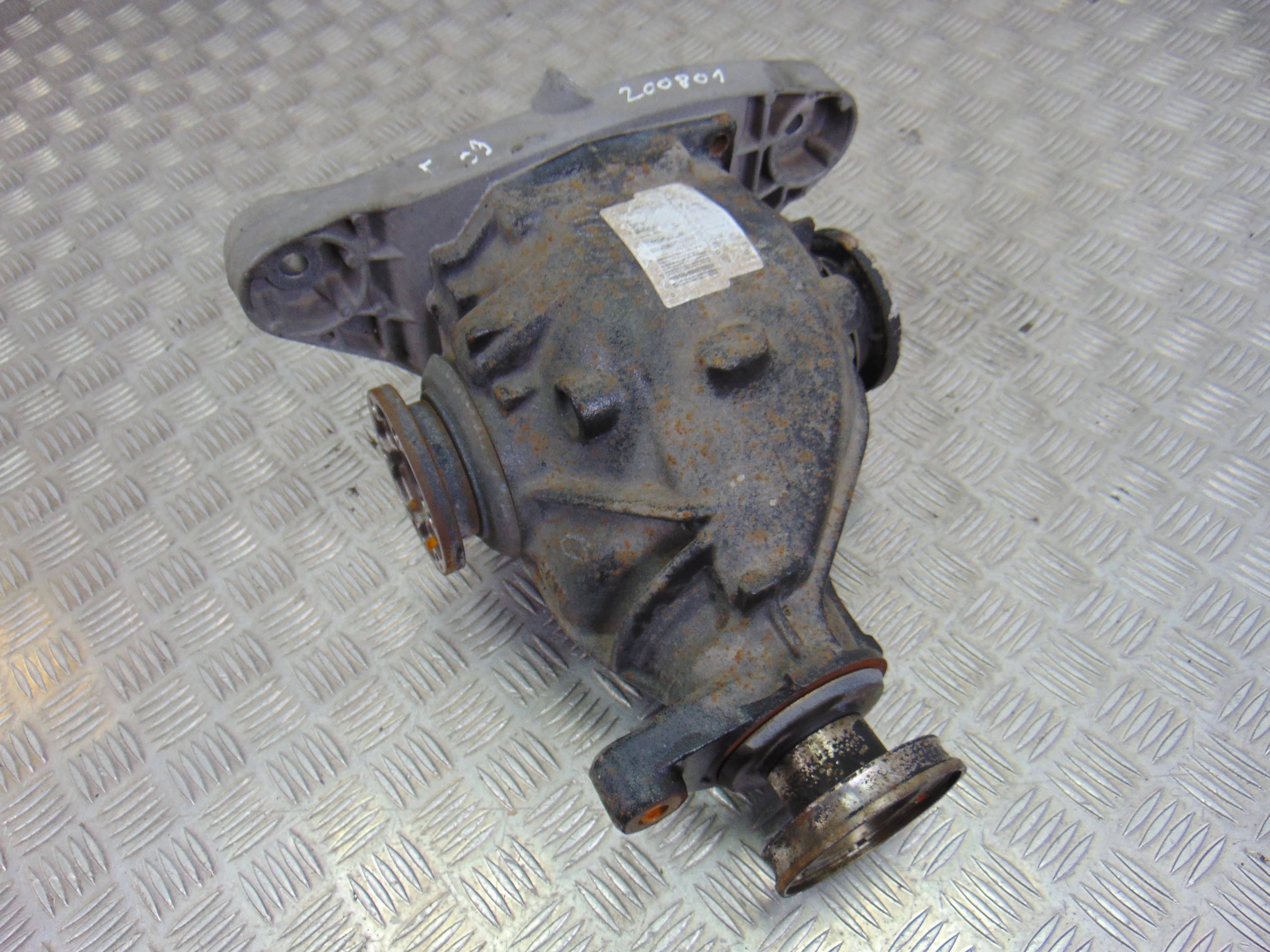Diferencial trasero, BMW Serie 5 Berlina (E39) 525i 2001 usado 6