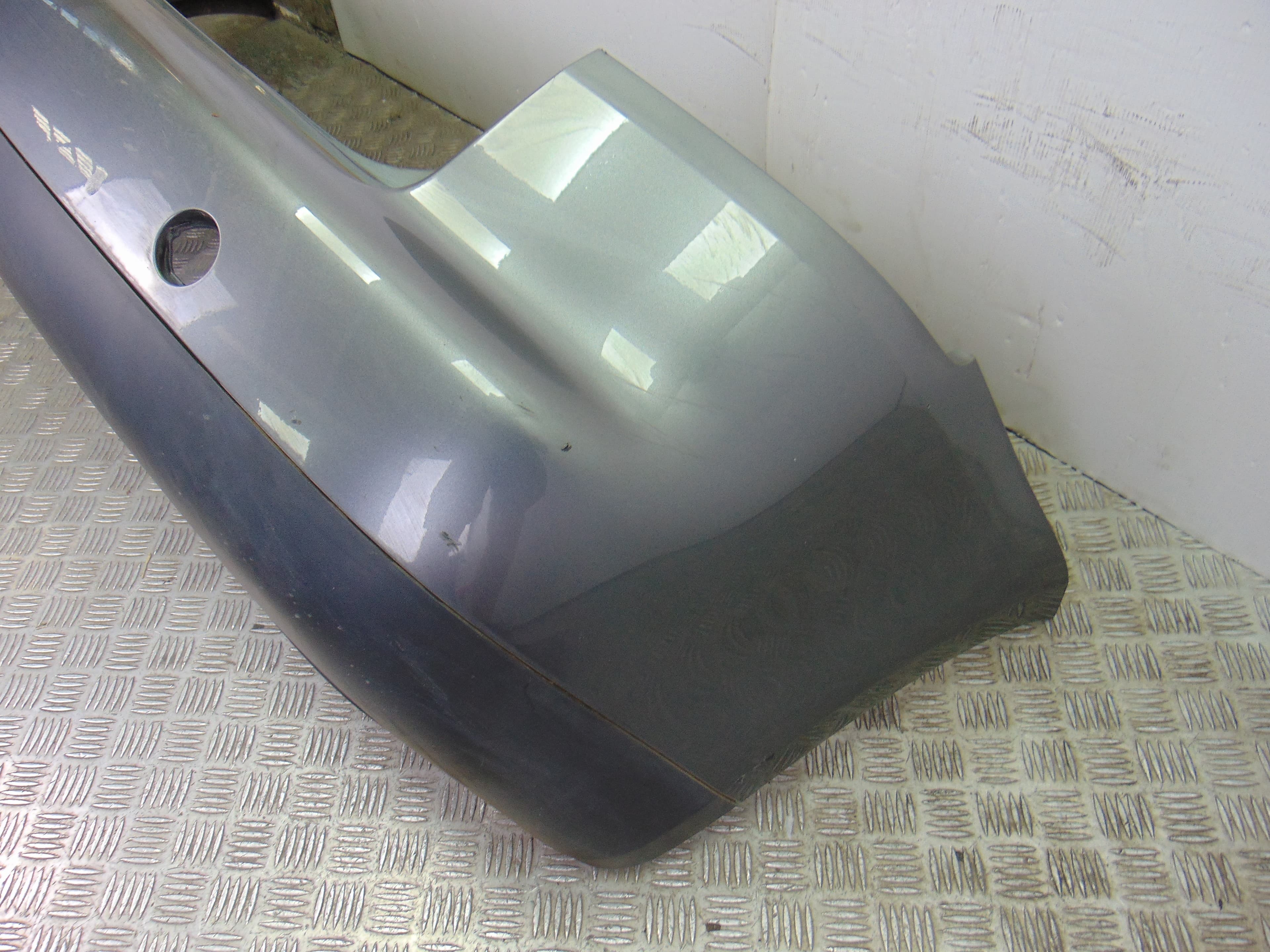 Paragolpes trasero, Volkswagen Touran (1T1) Trendline 2004 usado 6
