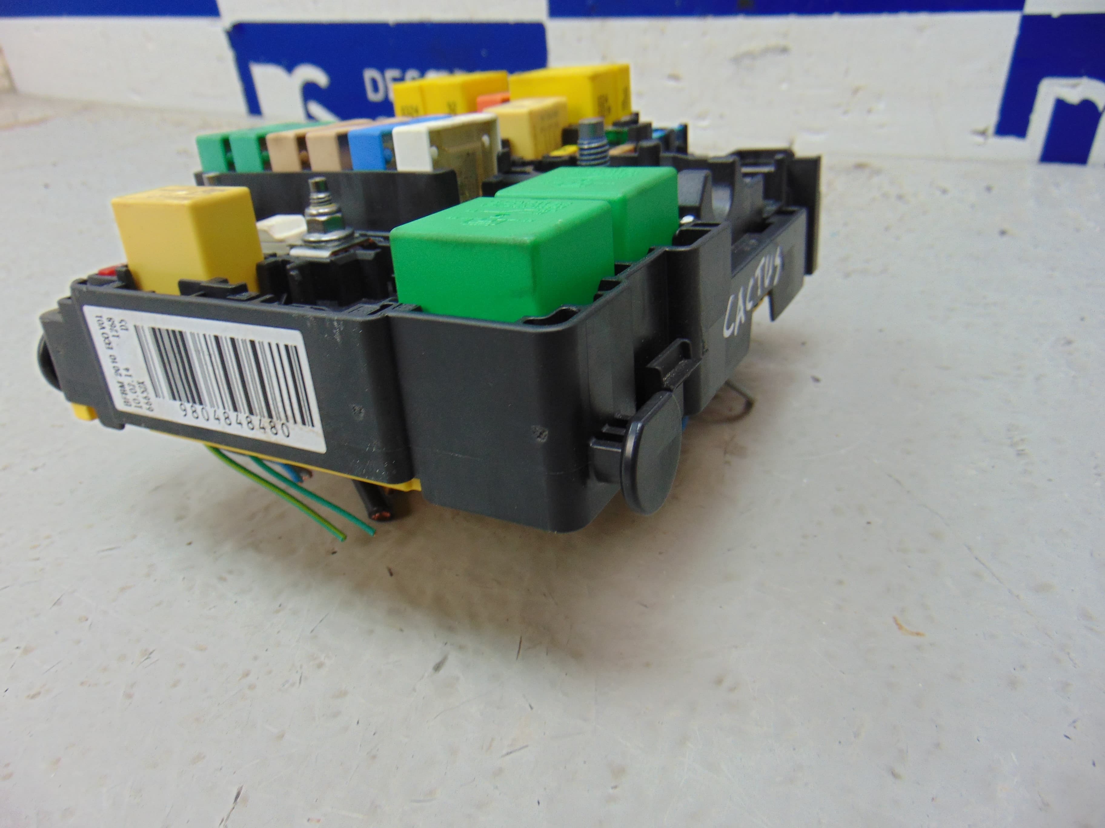 Caja reles / fusibles, Citroen C4 Cactus Feel 2014, 9804848480 usado 7