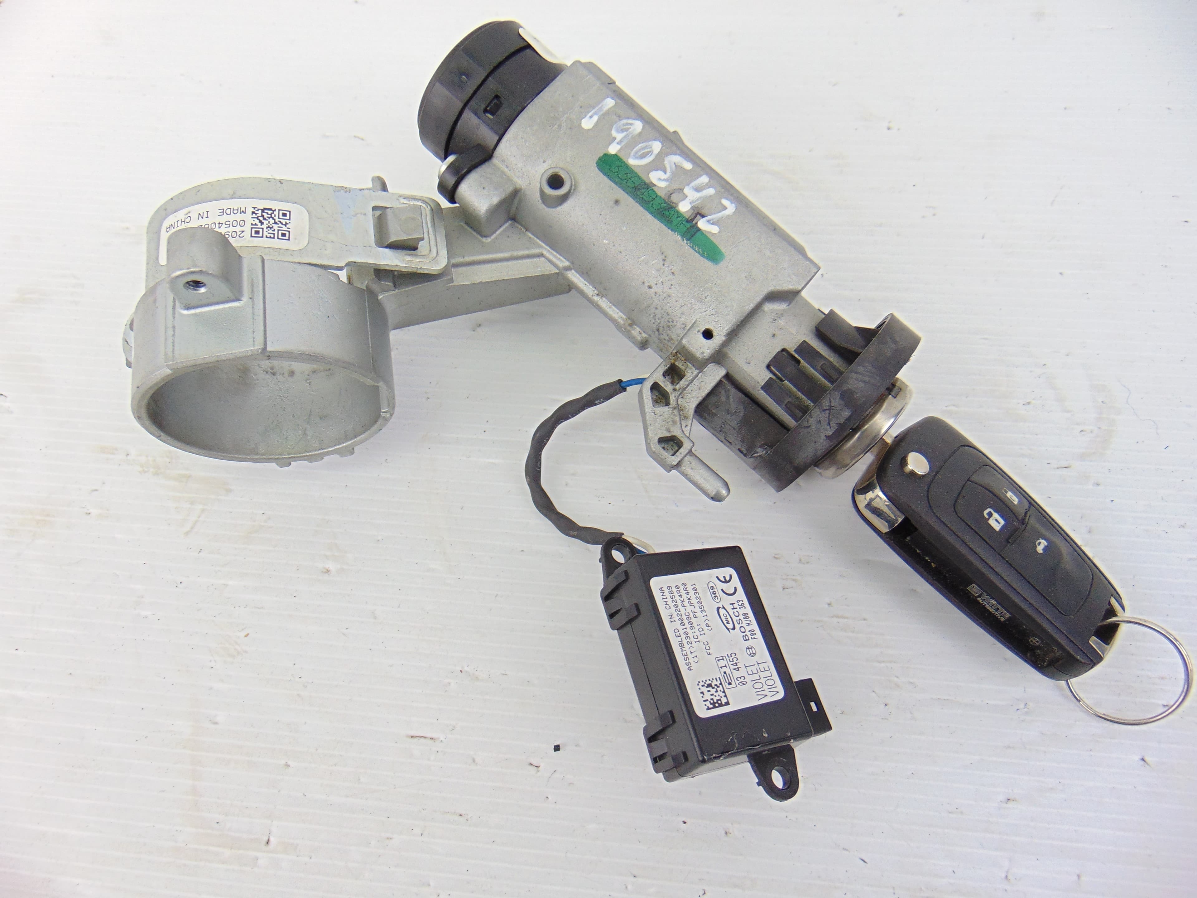 Antirrobo / llave contacto, Opel Insignia Berlina Cosmo 2010 usado 7
