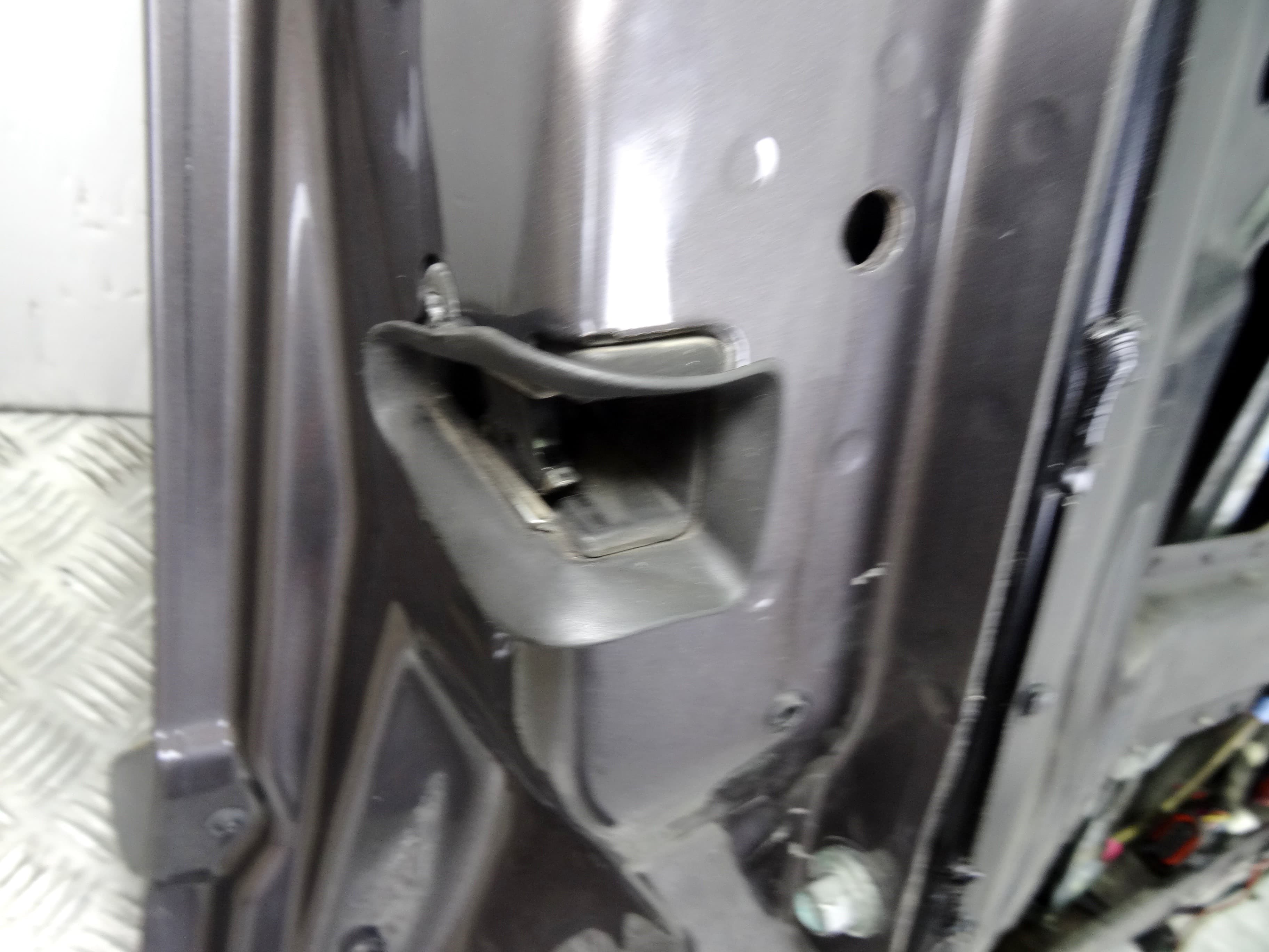 Puerta delantera izquierda, Audi A8 (D2) 2.5 TDI Quattro 2001 usado 7
