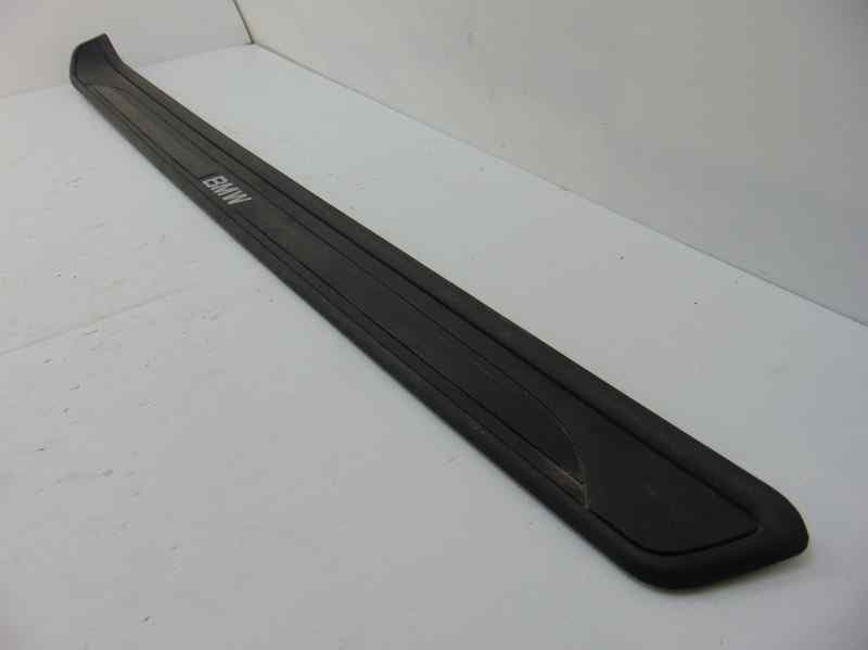 Moldura, BMW Serie 1 Berlina (E81/E87) 118d 2008, 60829010 usado 7