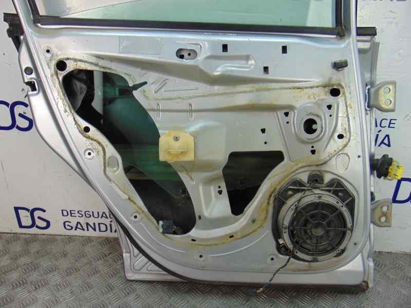 Puerta trasera izquierda, Citroen C4 Berlina Collection 2006 usado 7