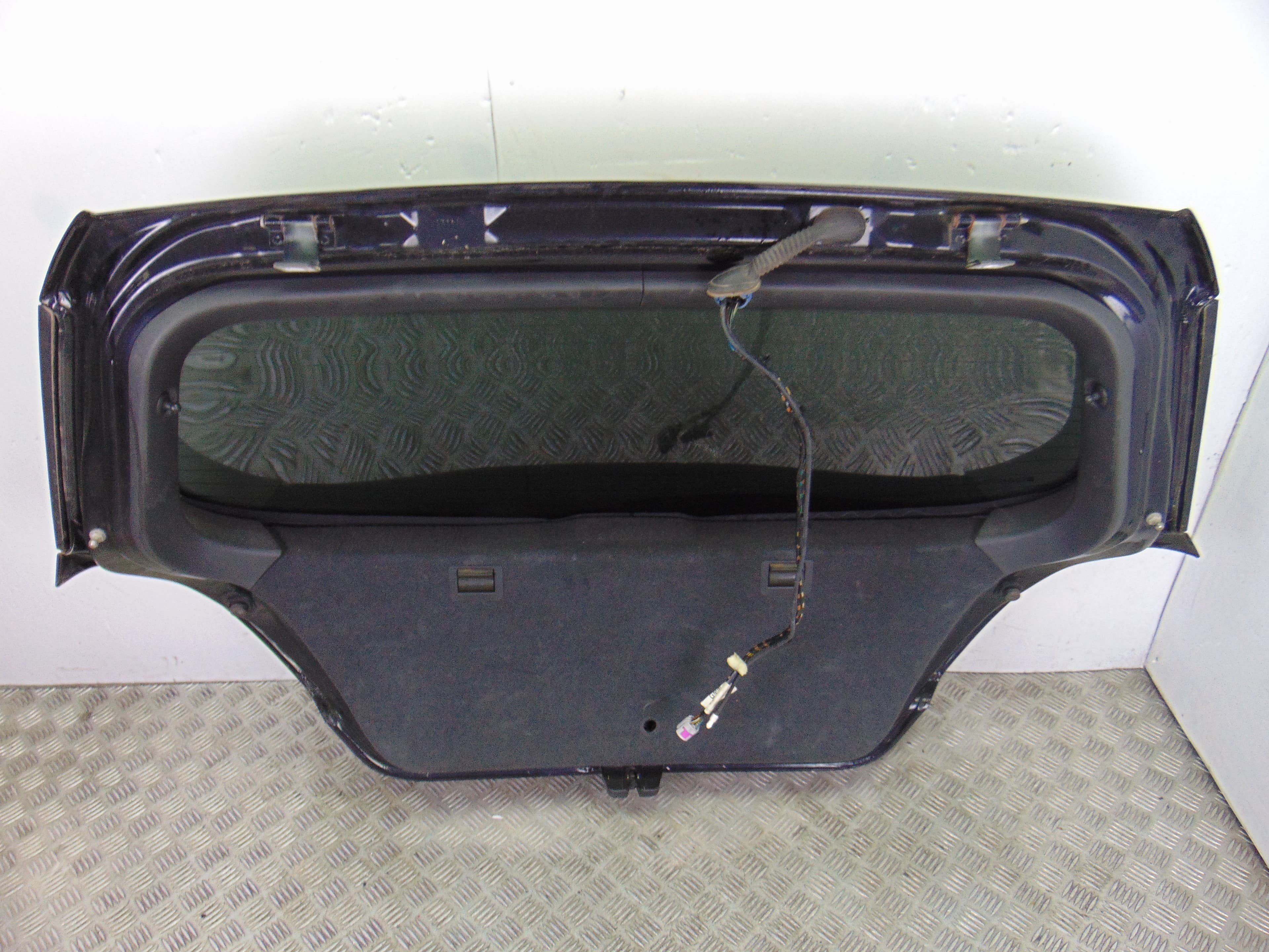 Porton trasero, Opel Astra H Berlina Sport 2005 usado 8