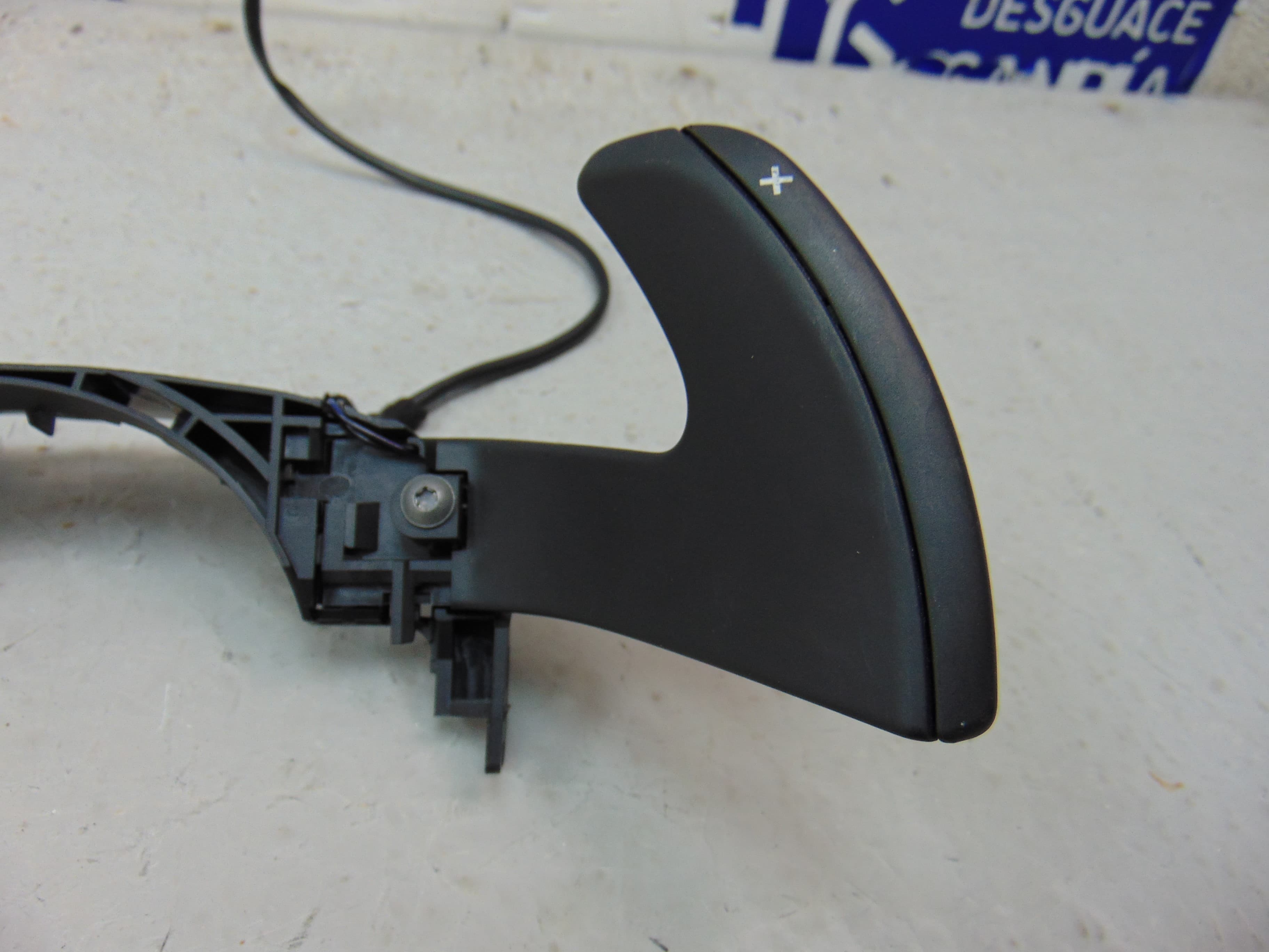 Mando volante, Citroen C4 Cactus Feel 2014, 96667245ZD usado 8