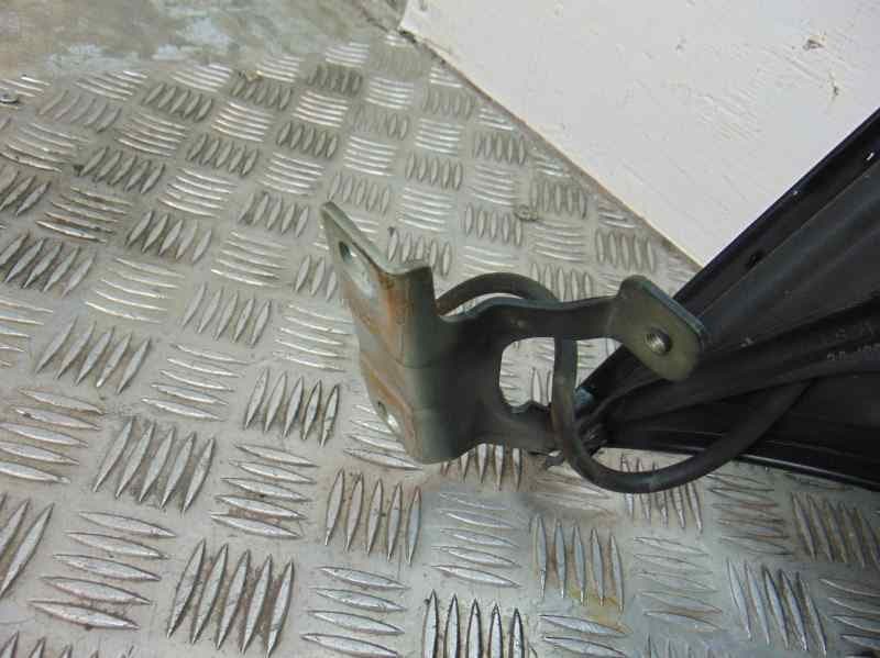 Capo, Volvo S40 Berlina 1.6 D Kinetic 2006 usado 8