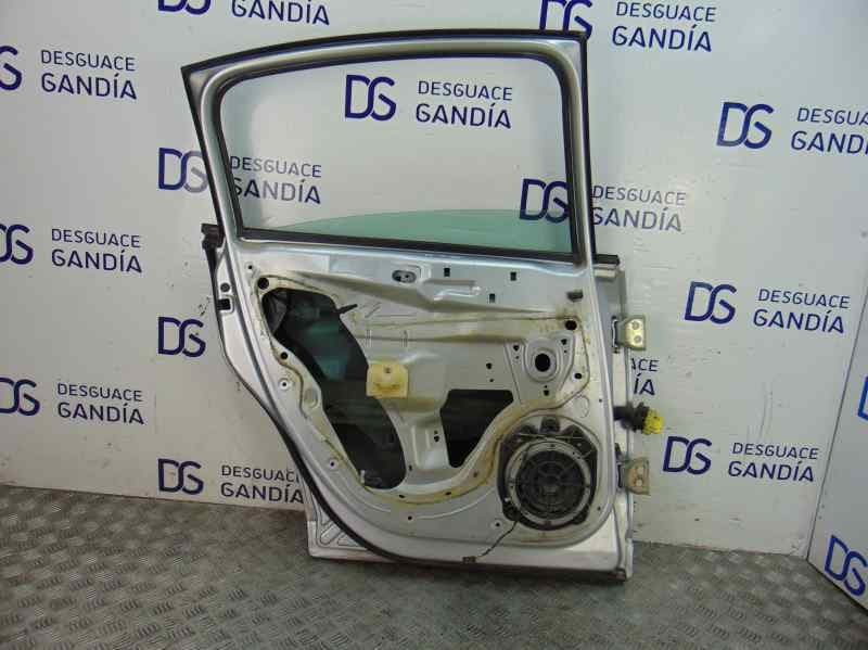 Puerta trasera izquierda, Citroen C4 Berlina Collection 2006 usado 10