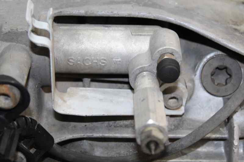 Caja cambios, Audi A4 Berlina (B5) 1.8 1997, Dhz usado 9