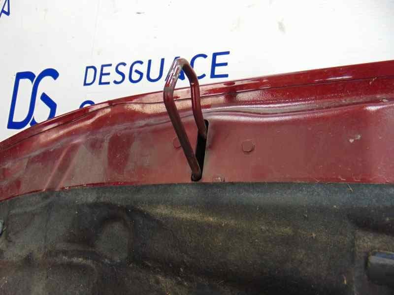 Capo, Volvo V70 Familiar D 5 Tracción total 2003, Granate usado 10