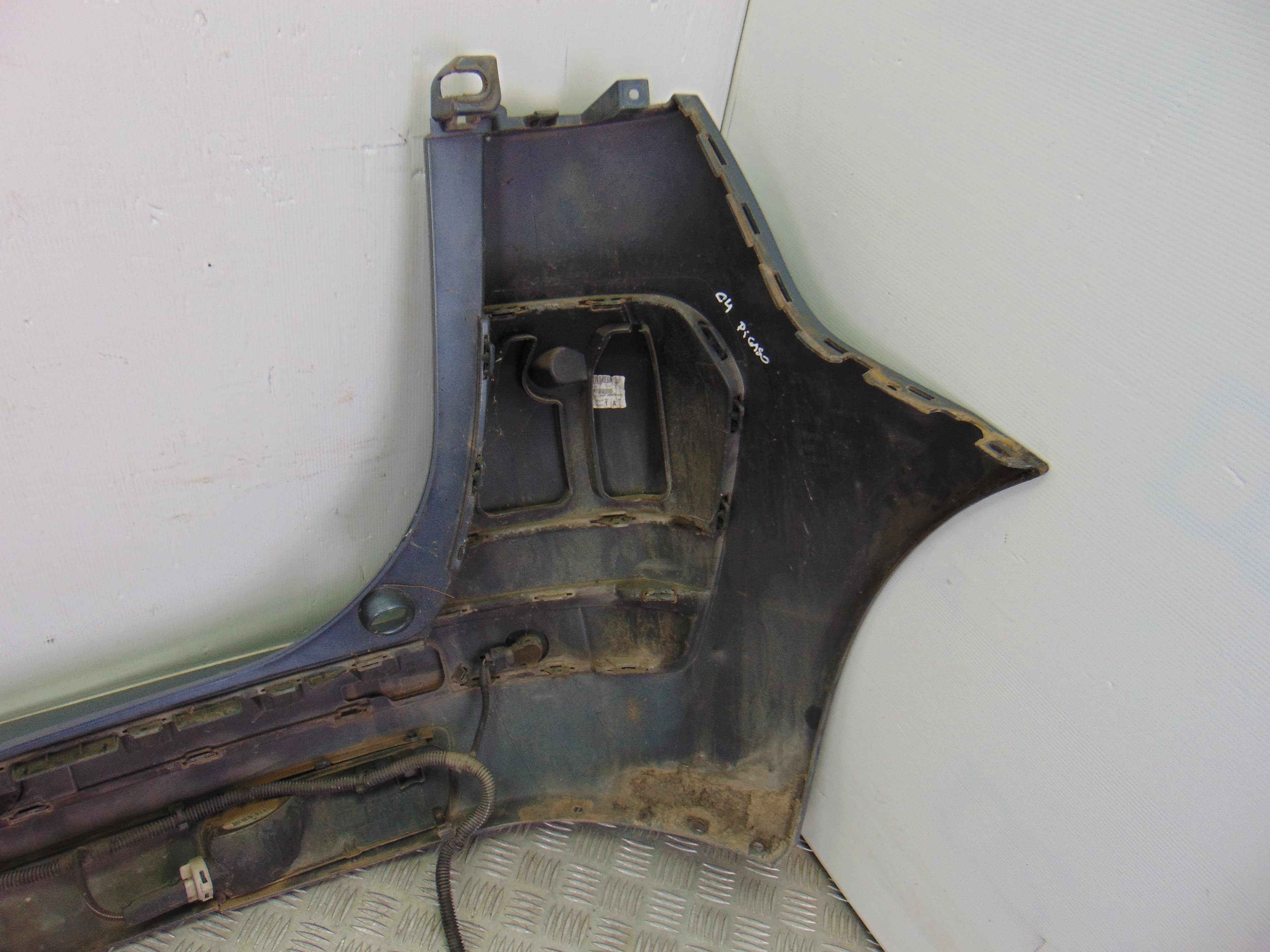 Paragolpes trasero, Citroen C4 Picasso Exclusive 2010 usado 9