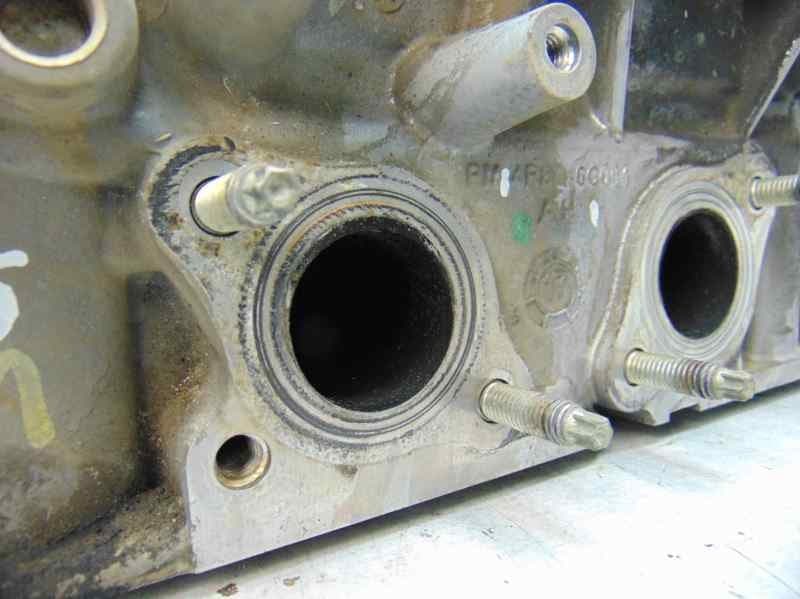 Culata, 4R8Q-6C064-AH usado 10
