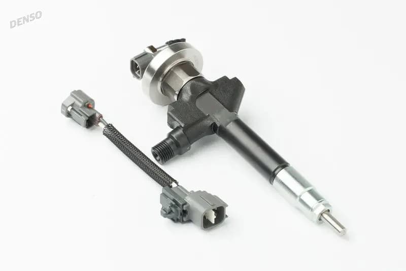 Inyector Denso DCRI107850 para Mazda 6 y Mpv II nuevo 3