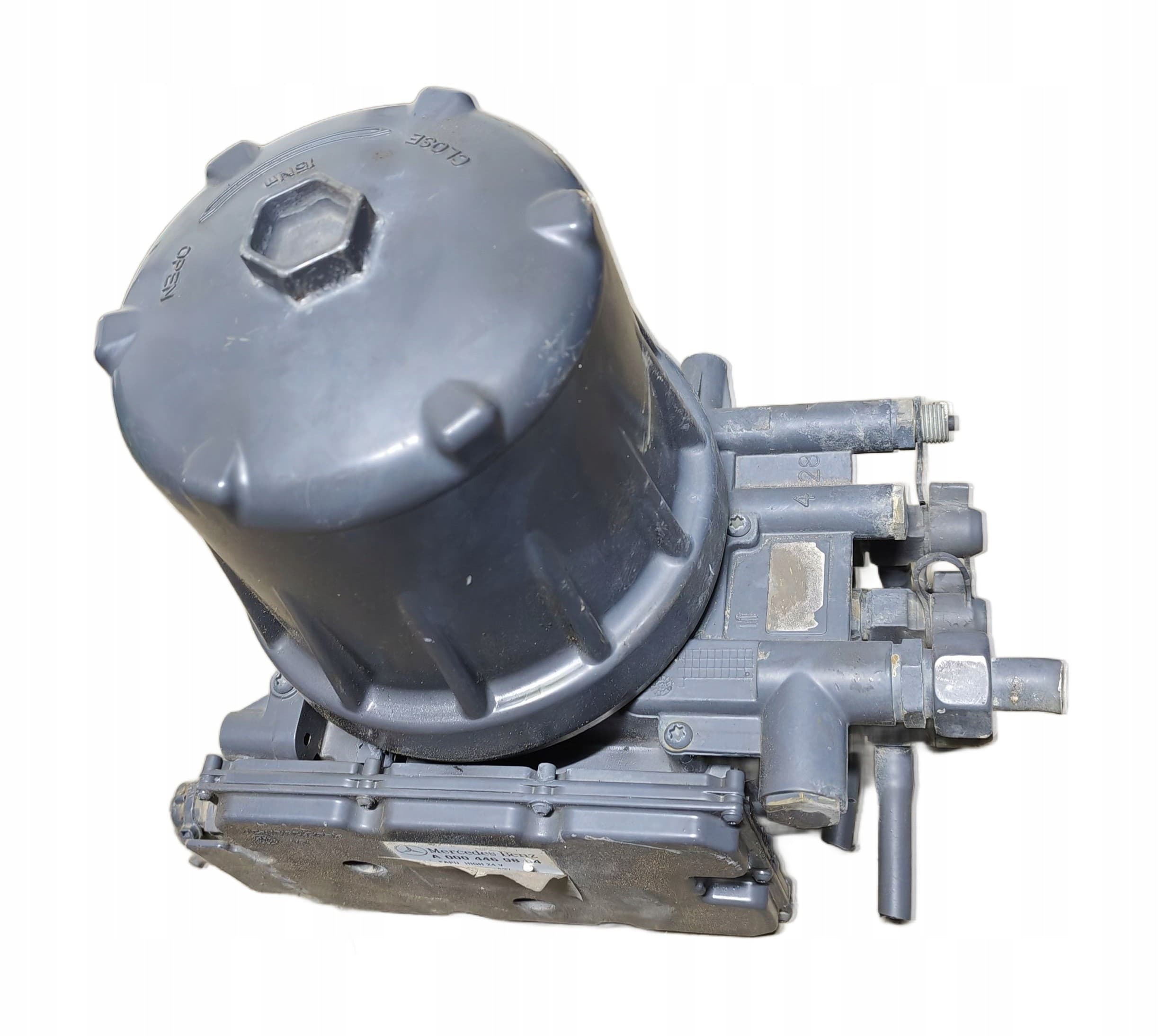 Secador de Aire Mercedes-Benz A0004469864 usado