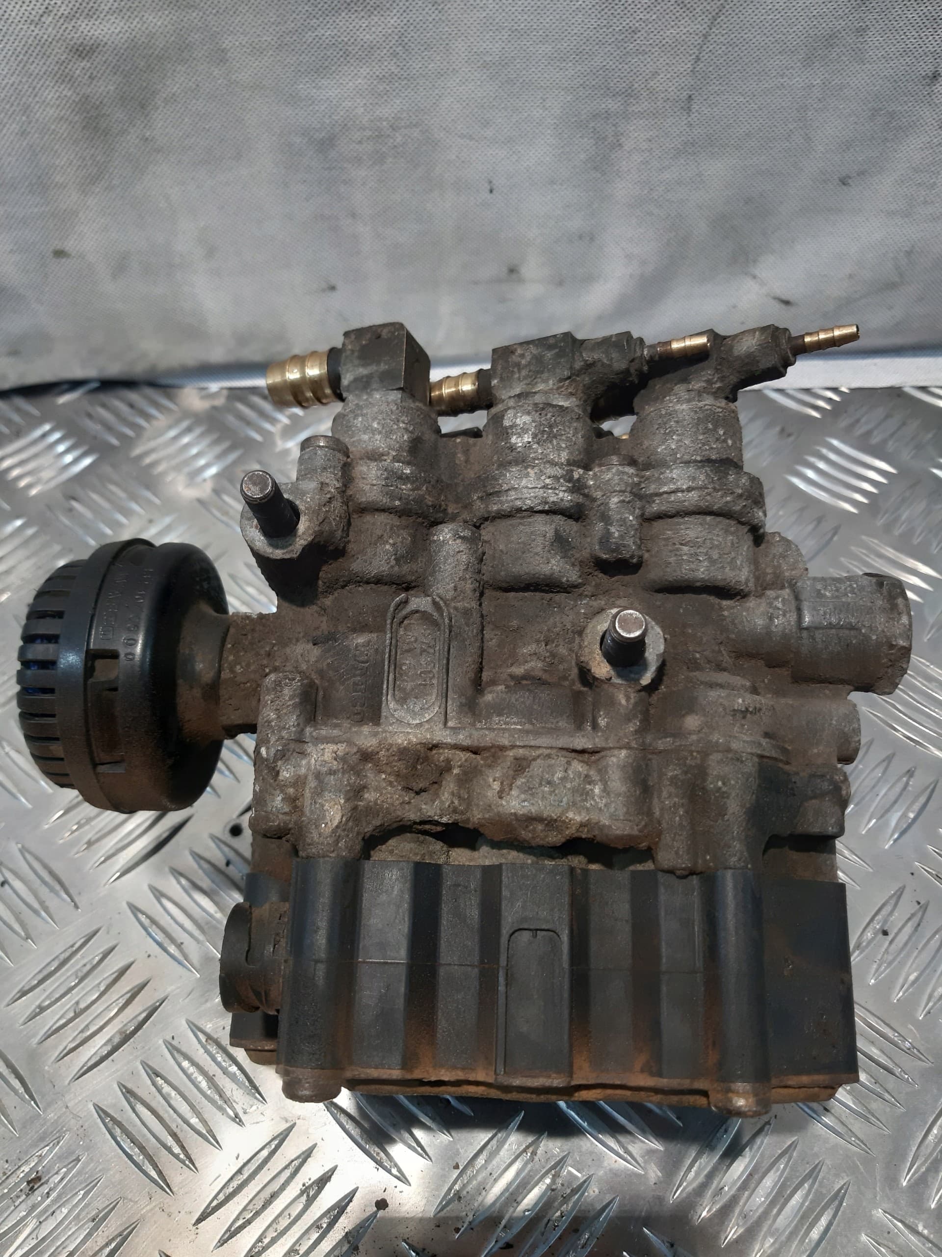 Wabco 4729000560 Magnetic valve usado 4